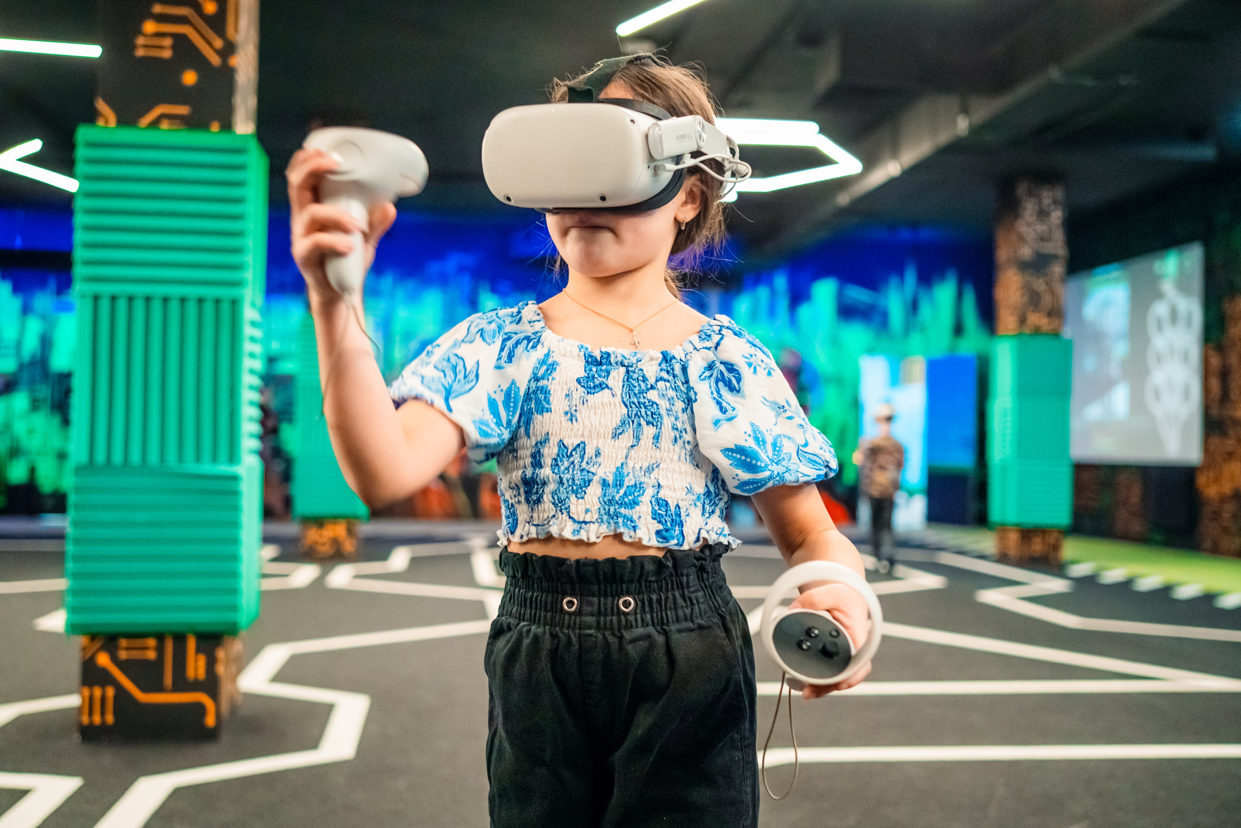 VR (November-December 2024). Felixtones