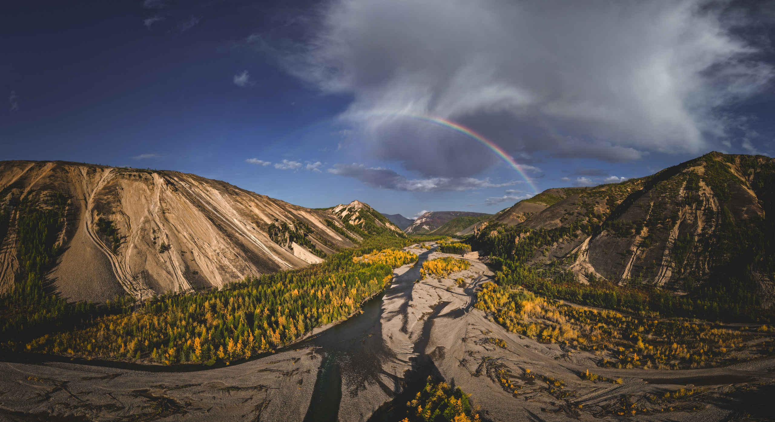 Неизвестная Колыма: Хетинские столбы и Эликчанские озера