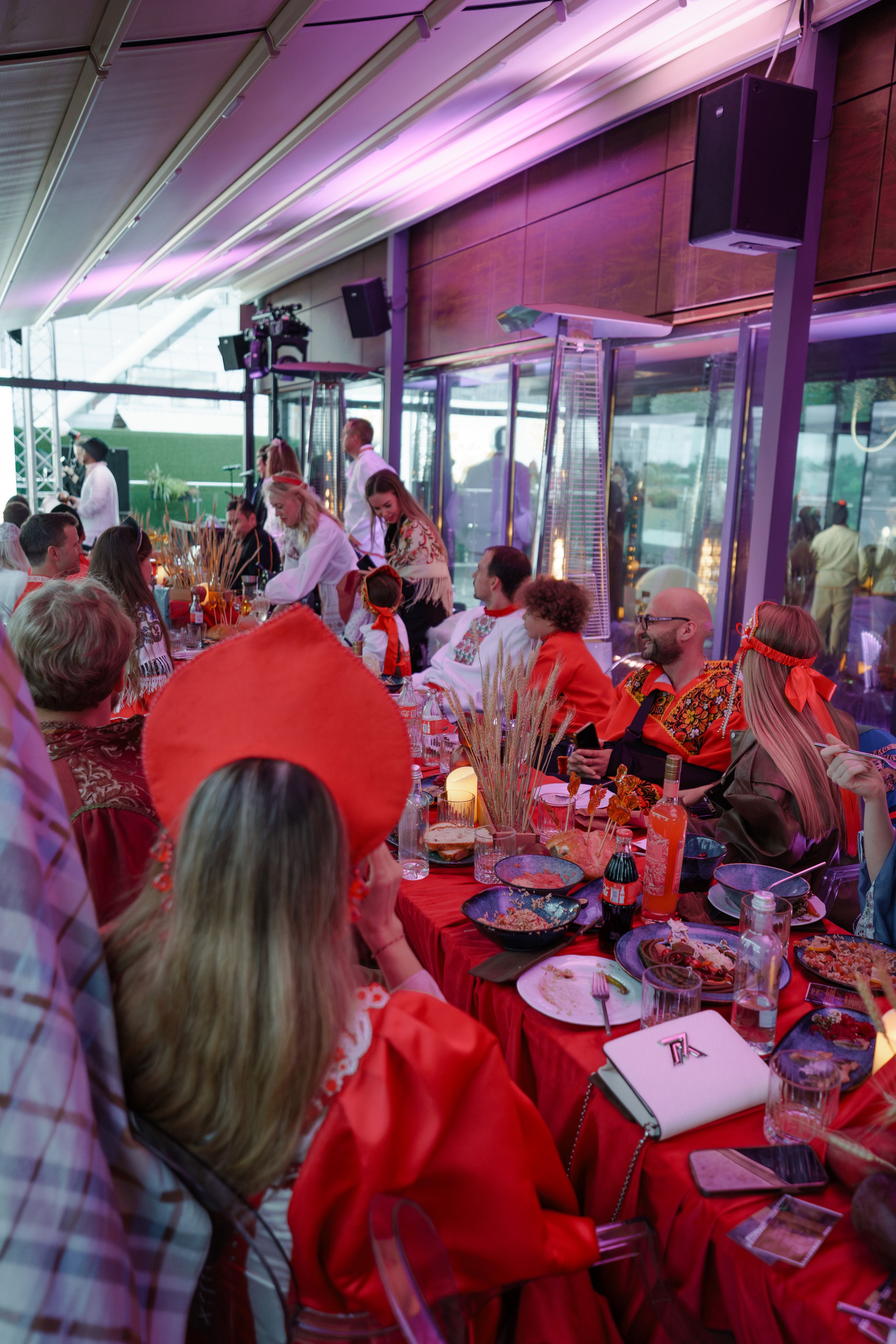 Гендер пати в славянском стиле. Репортажный фотограф в Москве Саша Дружинина