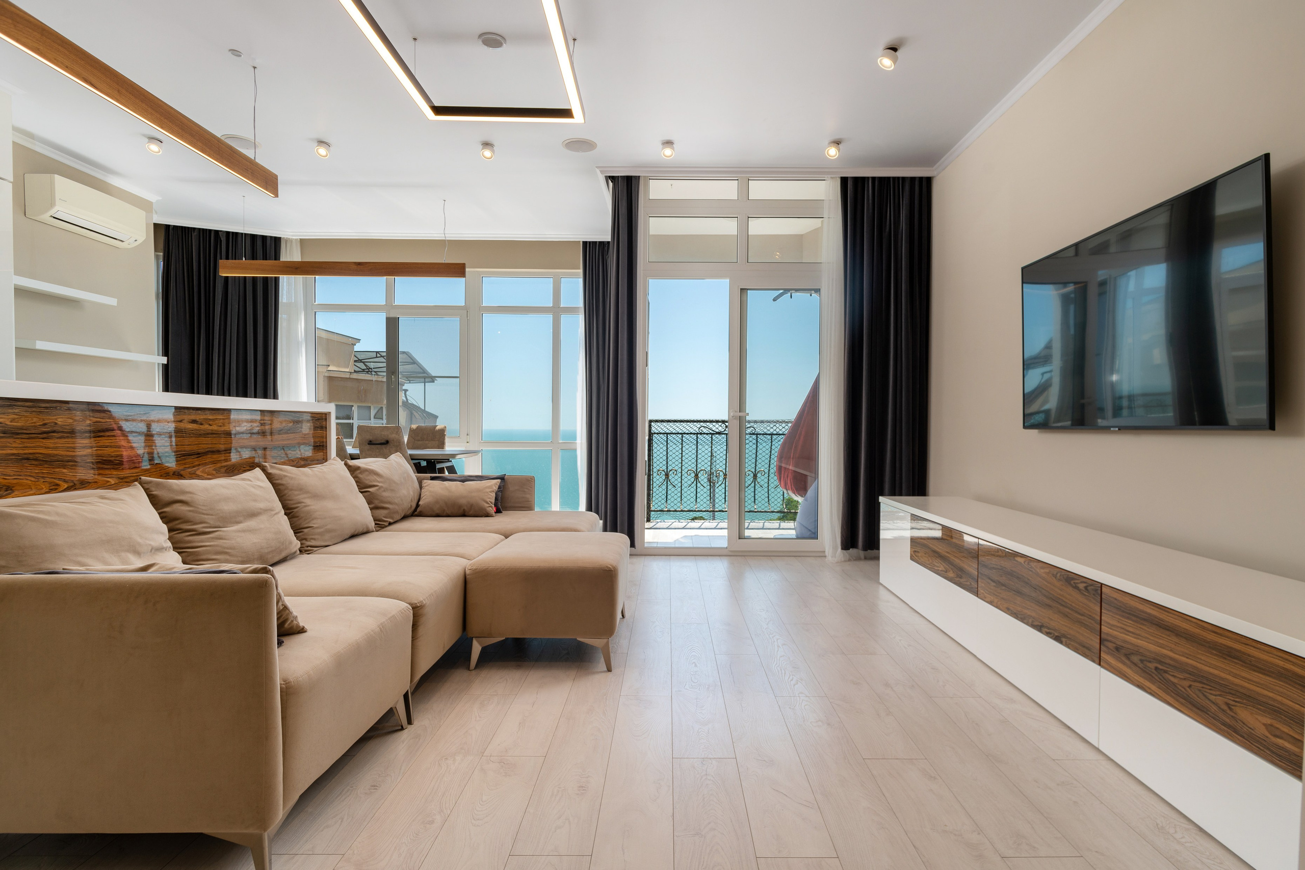 Дома и Квартиры. Главная