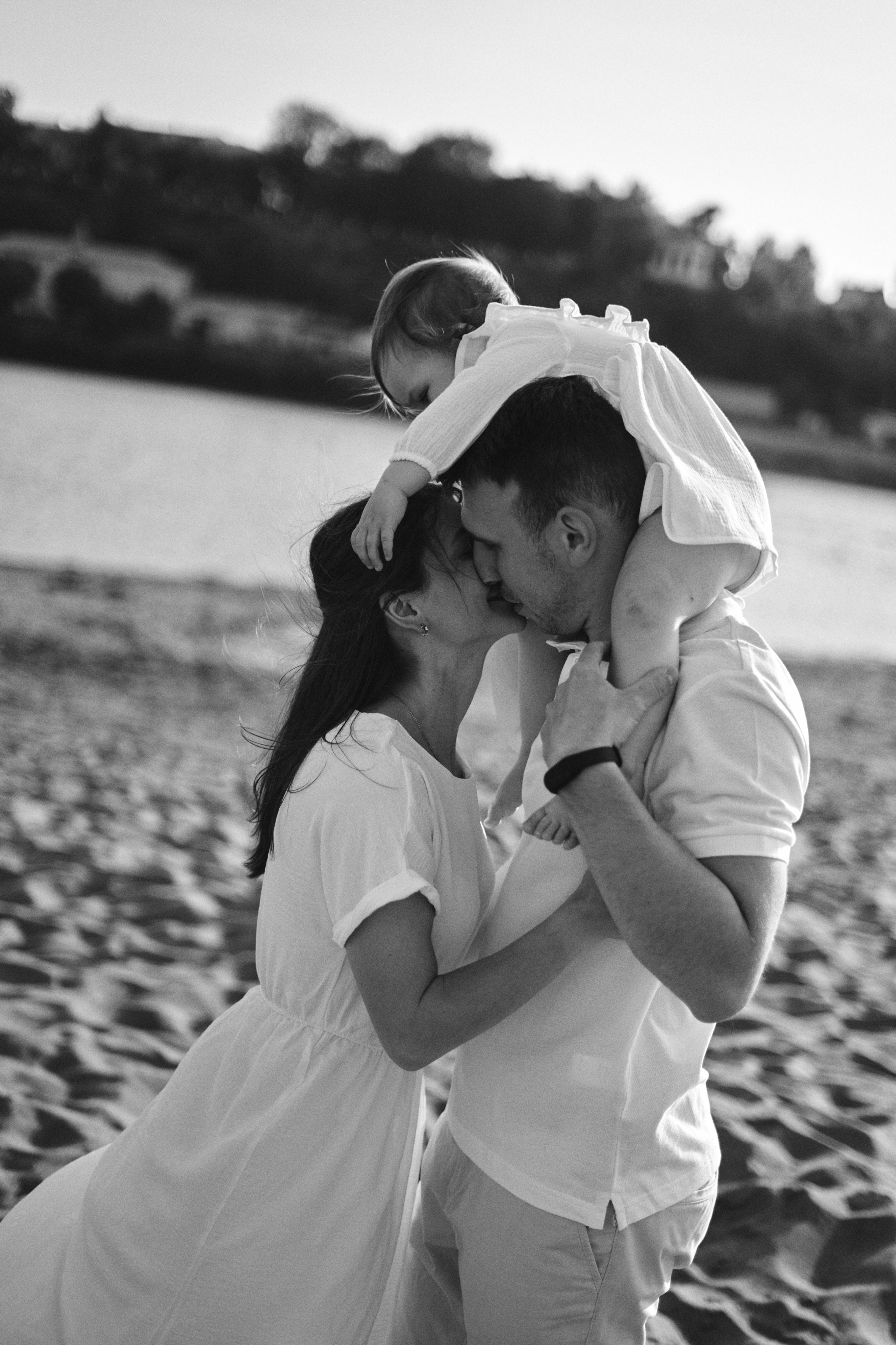 Пляж, ветер и объятия. Фотограф Киров Анжелика Некрасова