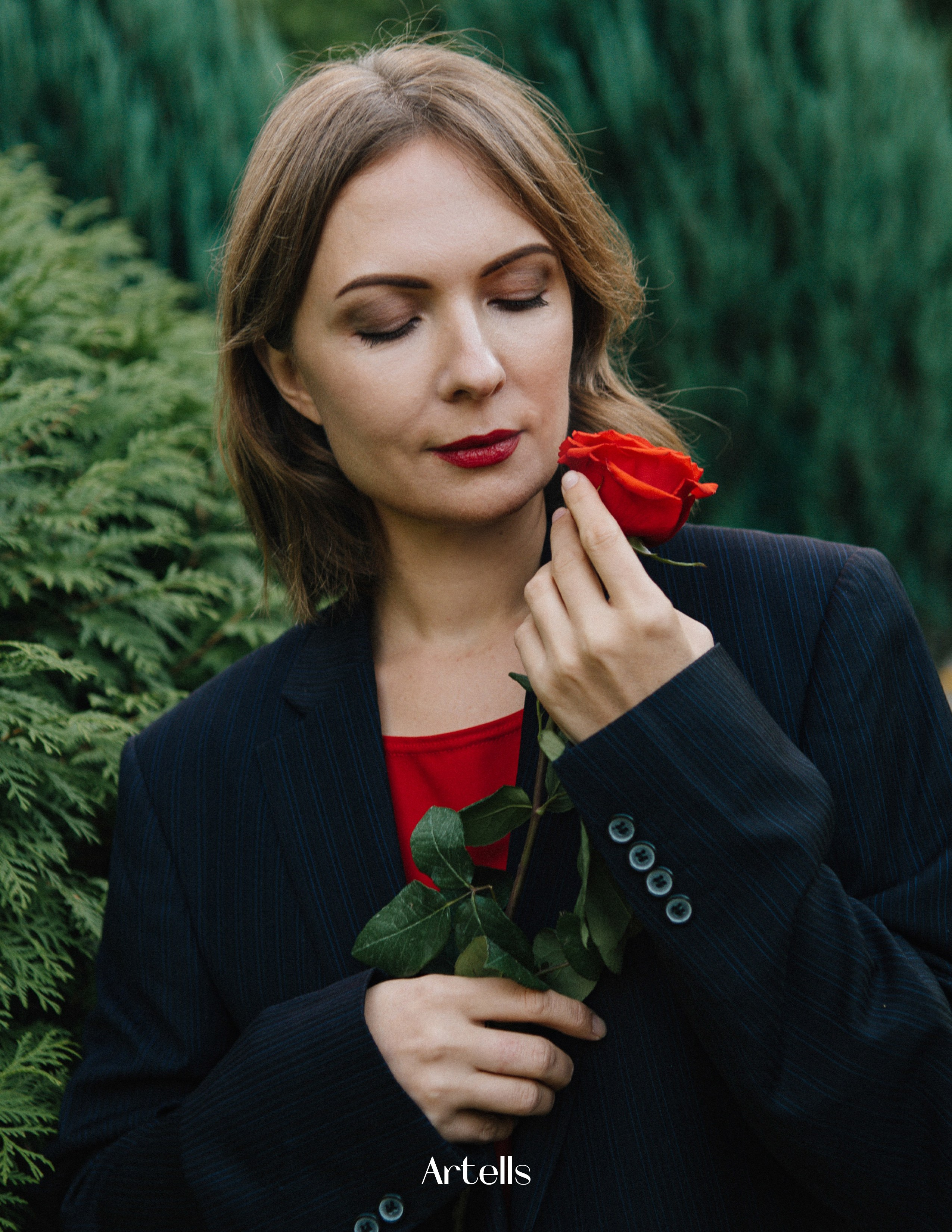 ARTELLS MAGAZINE — PORTRAIT DECEMBER 2025. Анна Демидова — фотография для жизни и бизнеса в Абакане