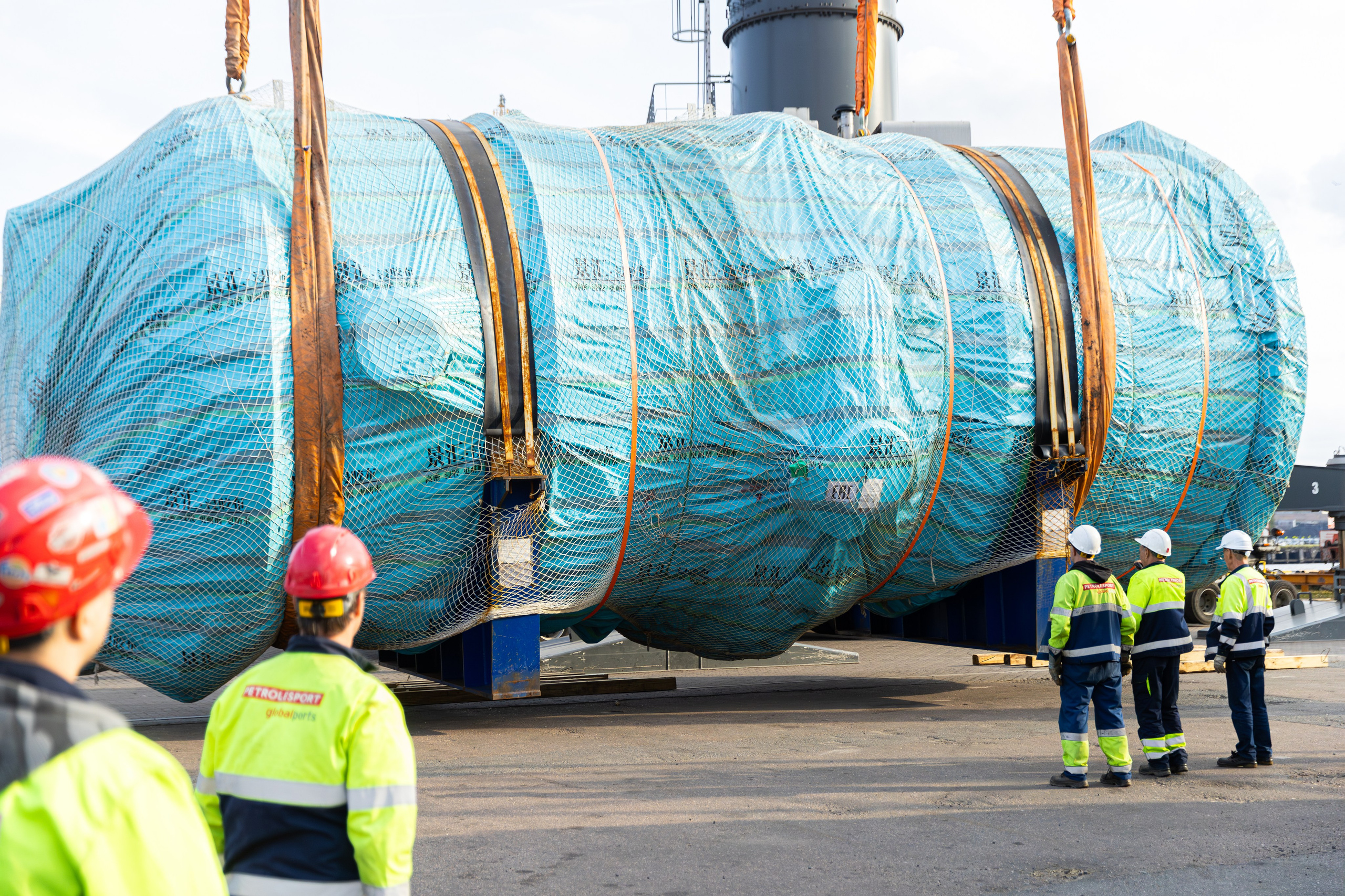 Разгрузка в порту. Снимаю съемки