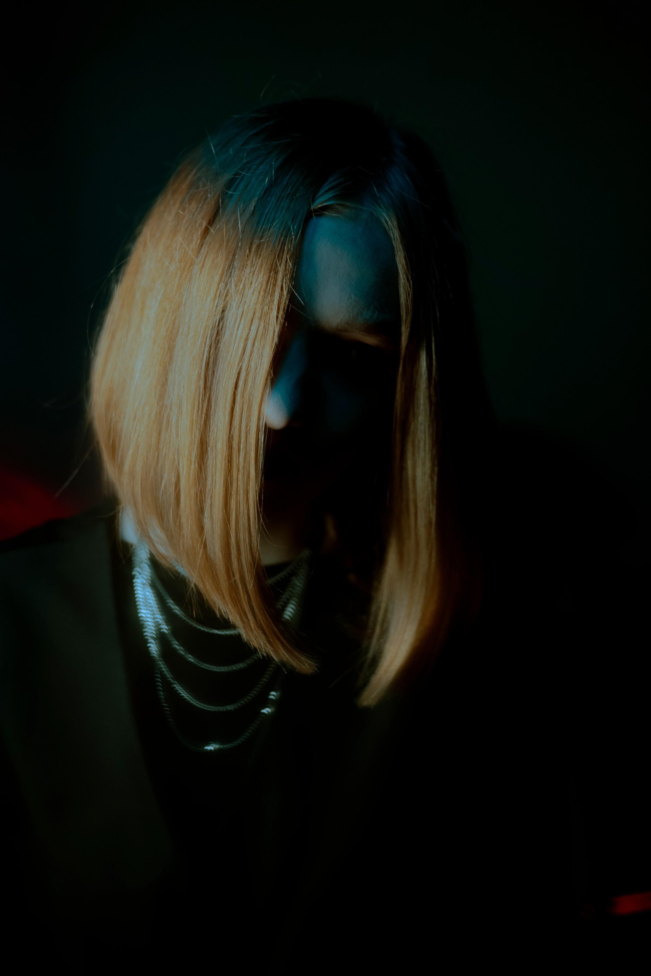 ANASTASIA RES. ALEXANDER VESELKOV — ФОТОГРАФ | NFT ARTIST | РЕЖИССЕР I VISUAL ARTIST