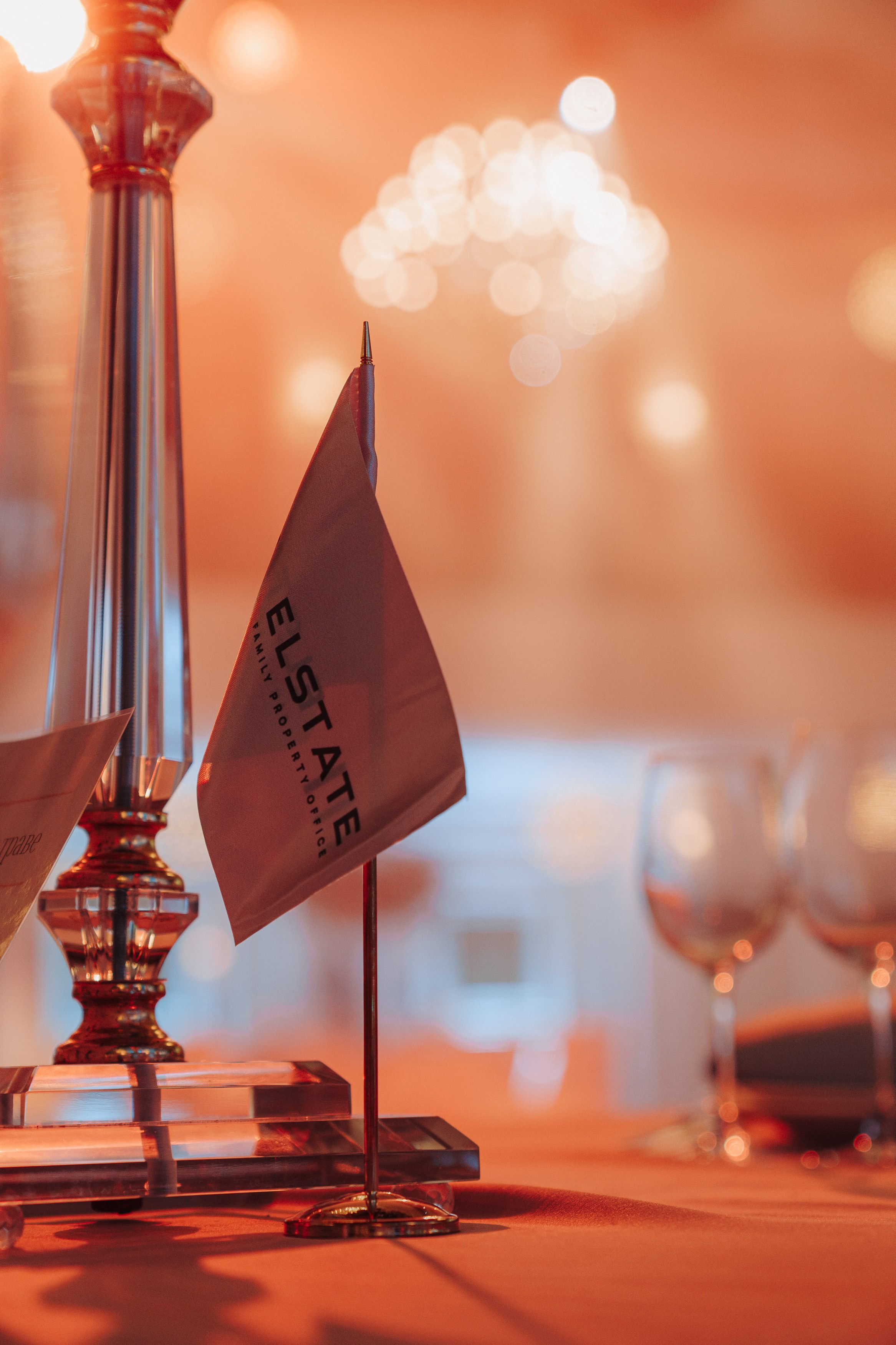 Бал на траве. Студия коммерческой фотографии в Москве и области