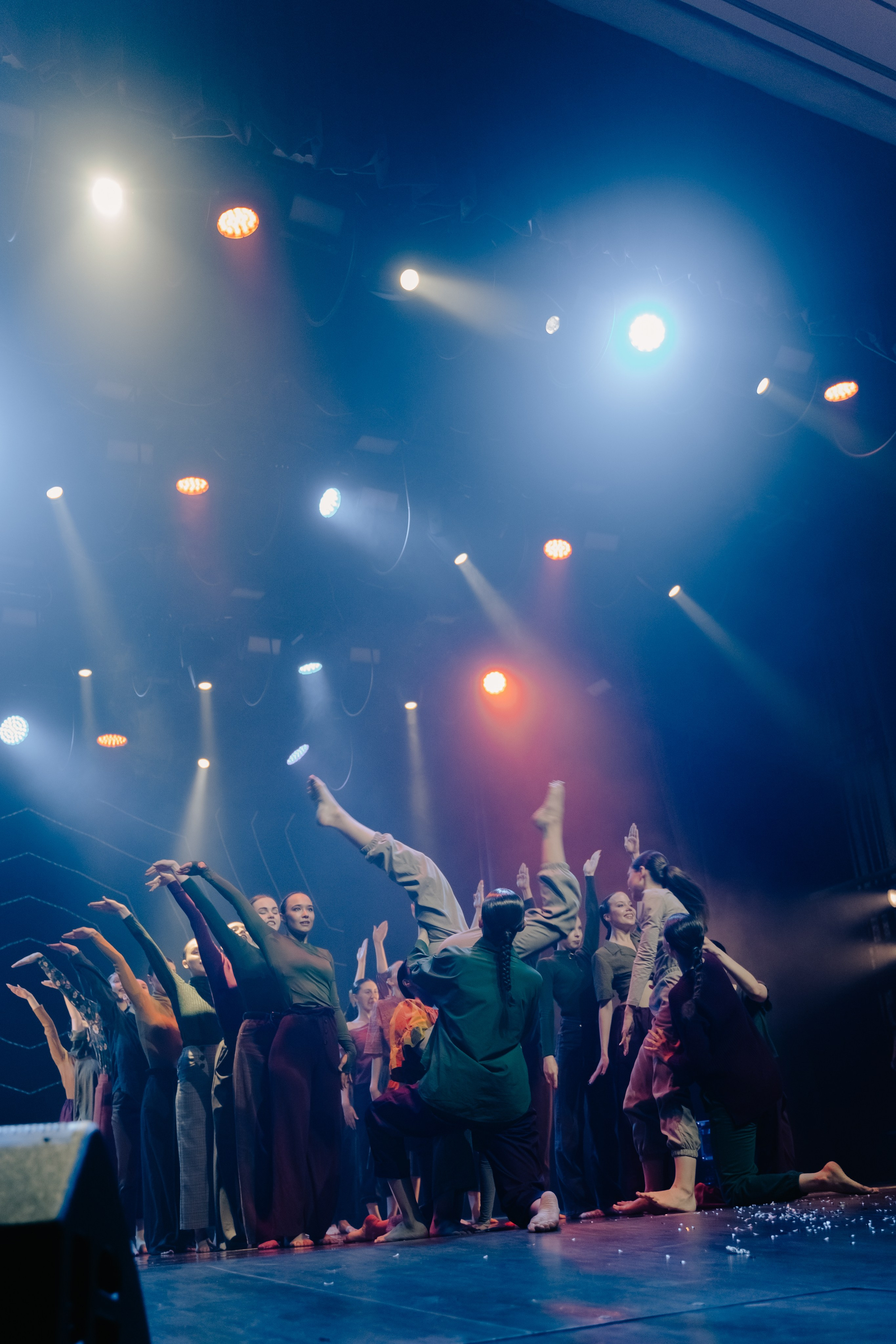 Спектакль «Песнь сирен». Главная