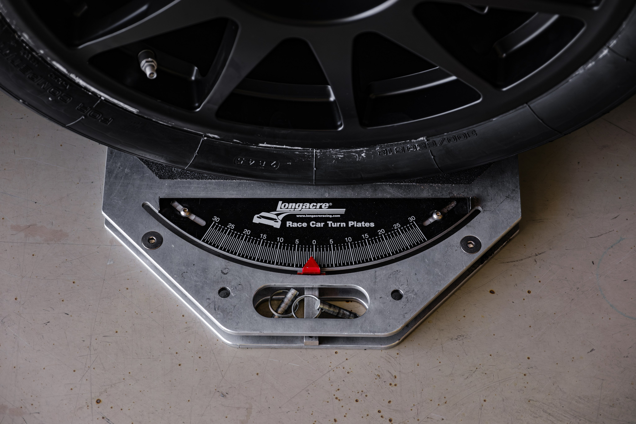 Российская серия гонок на выносливость. Авто и мотоспорт — фотограф Антон Медведев iCoguar