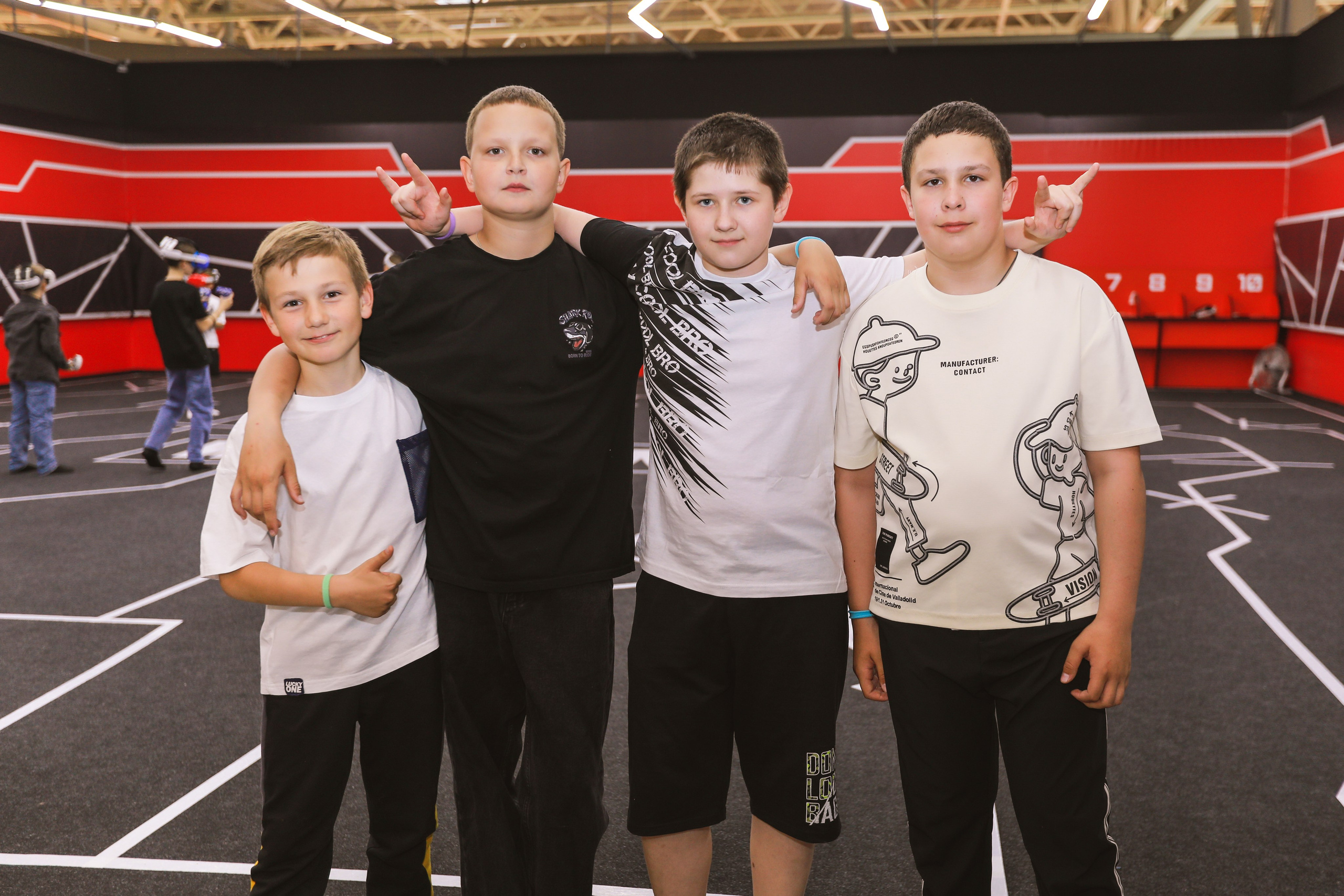 Arena Warpoint, Выпускной 4Д — 2024, дети, школа, 4 класс, последний звонок, детские игры, ученики, выпускники, начальная школа