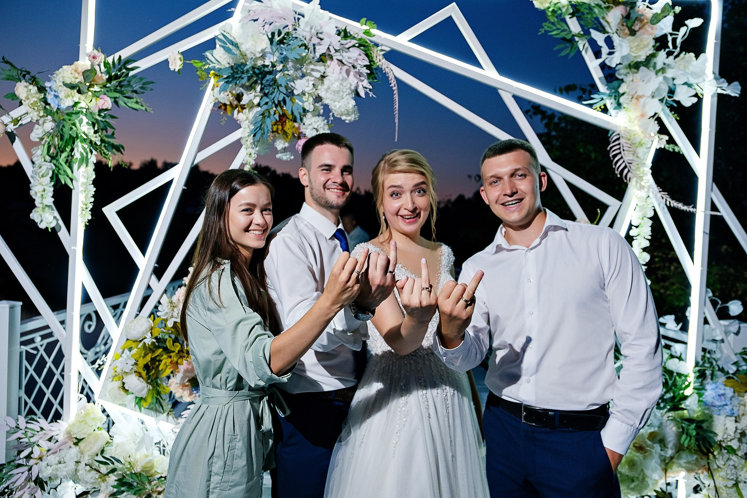 Свадебная фотосессия в парк-отеле «Озерки» (Самара) | Романтика у воды и в зелени | Профессиональный фотограф. Фотограф в Москве, Тольятти, Самаре | Ню, будуар, свадебная съемка, интерьерная съемка | Андрей Демотченко