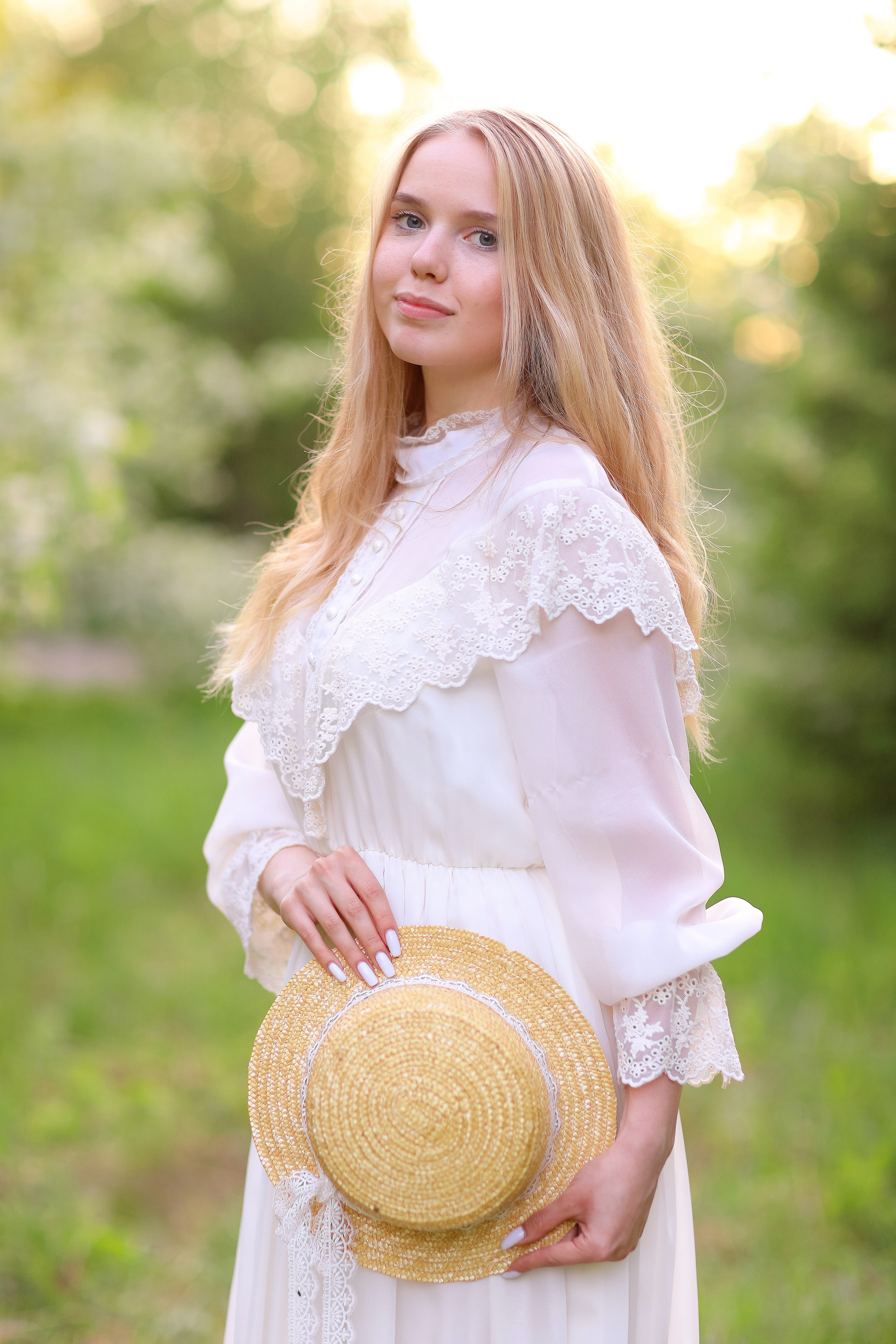 Цветение яблони. Photographer Helen Shabalina