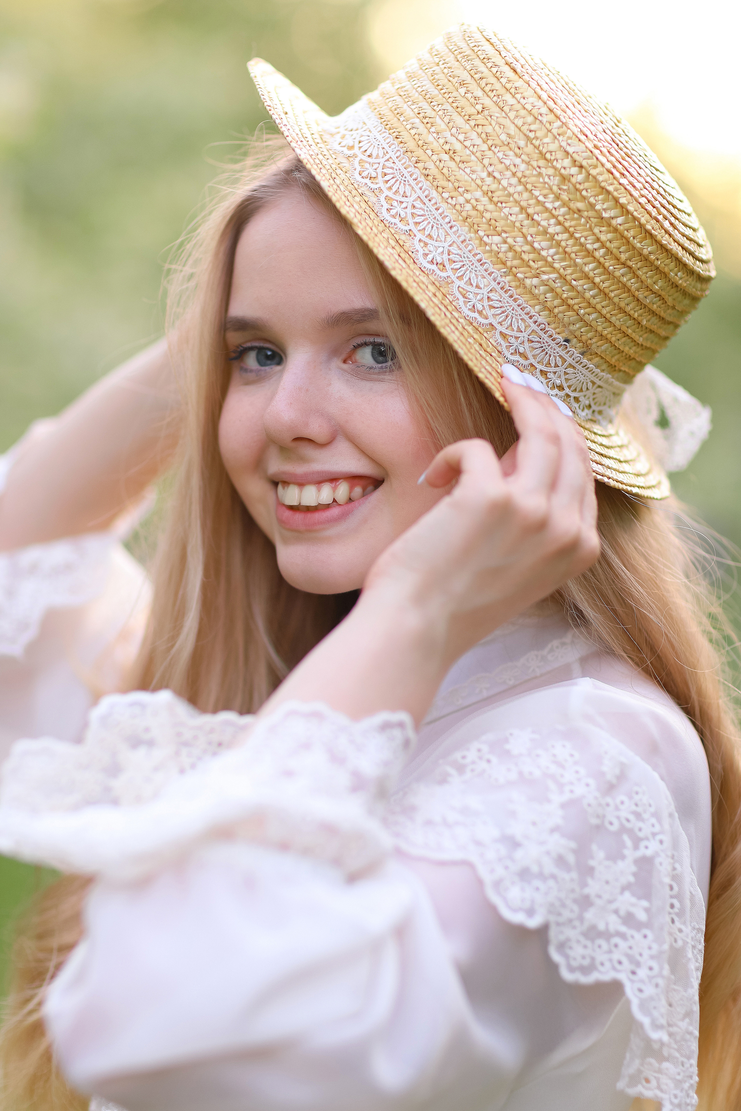 Цветение яблони. Photographer Helen Shabalina