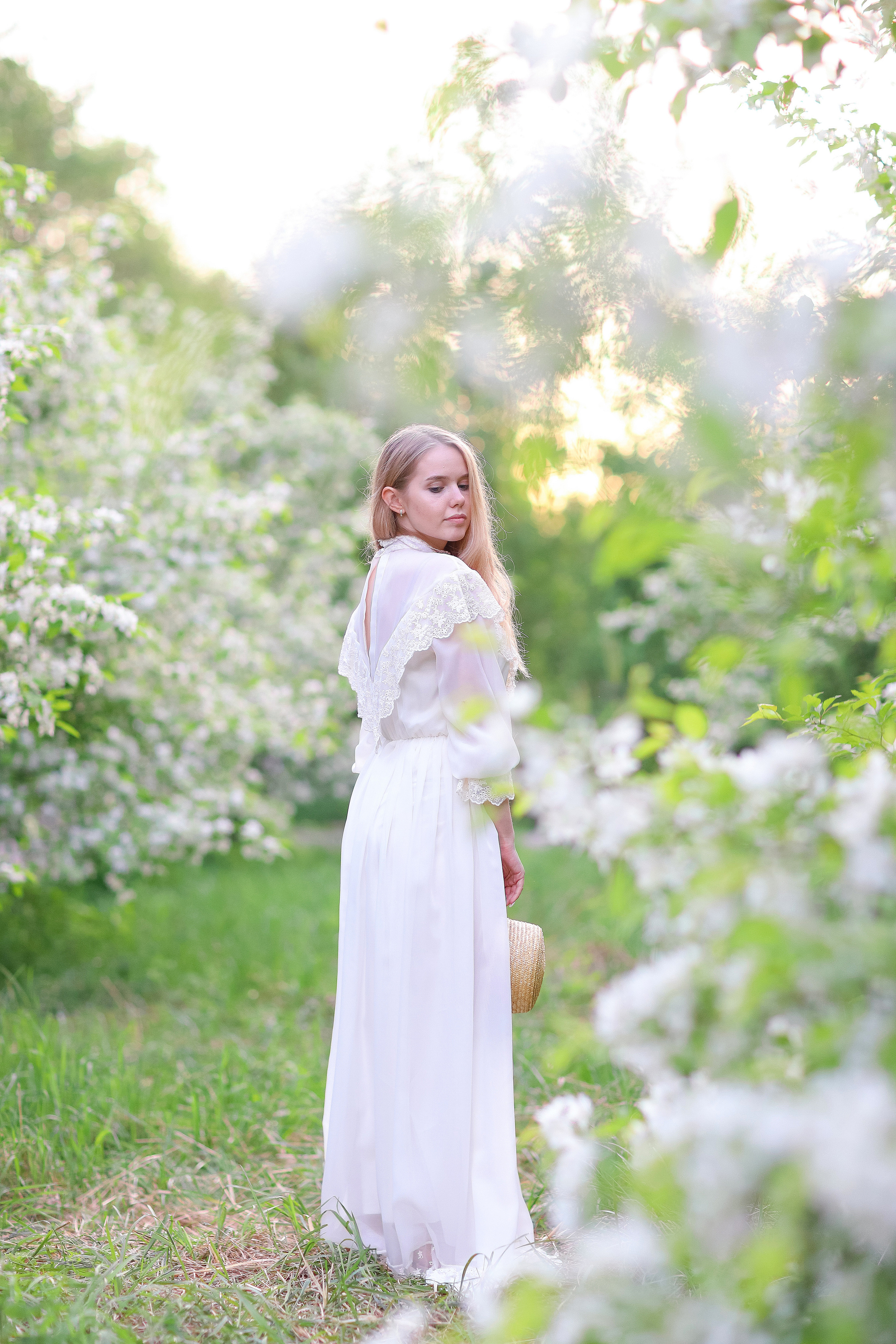 Цветение яблони. Photographer Helen Shabalina