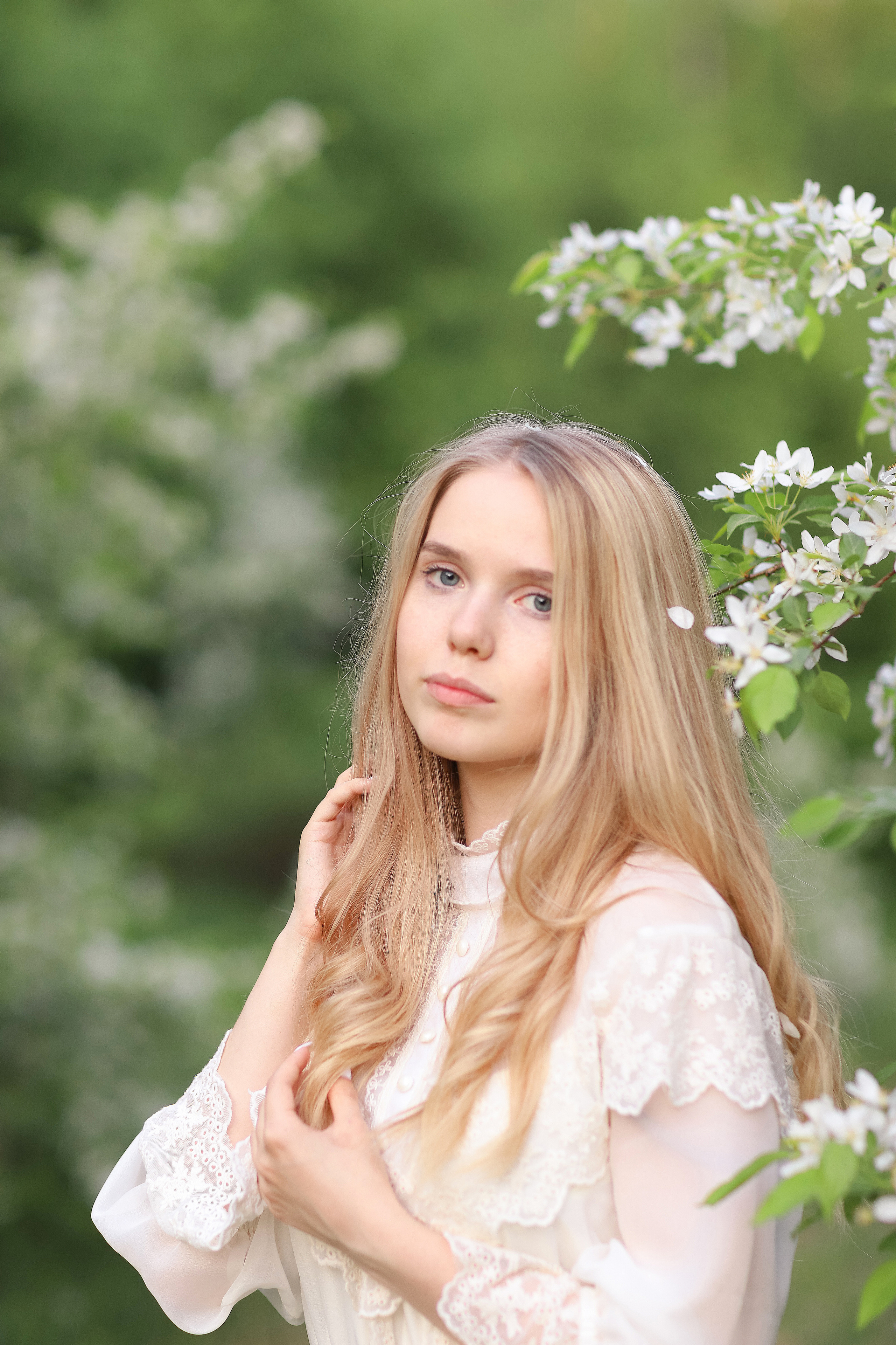 Цветение яблони. Photographer Helen Shabalina