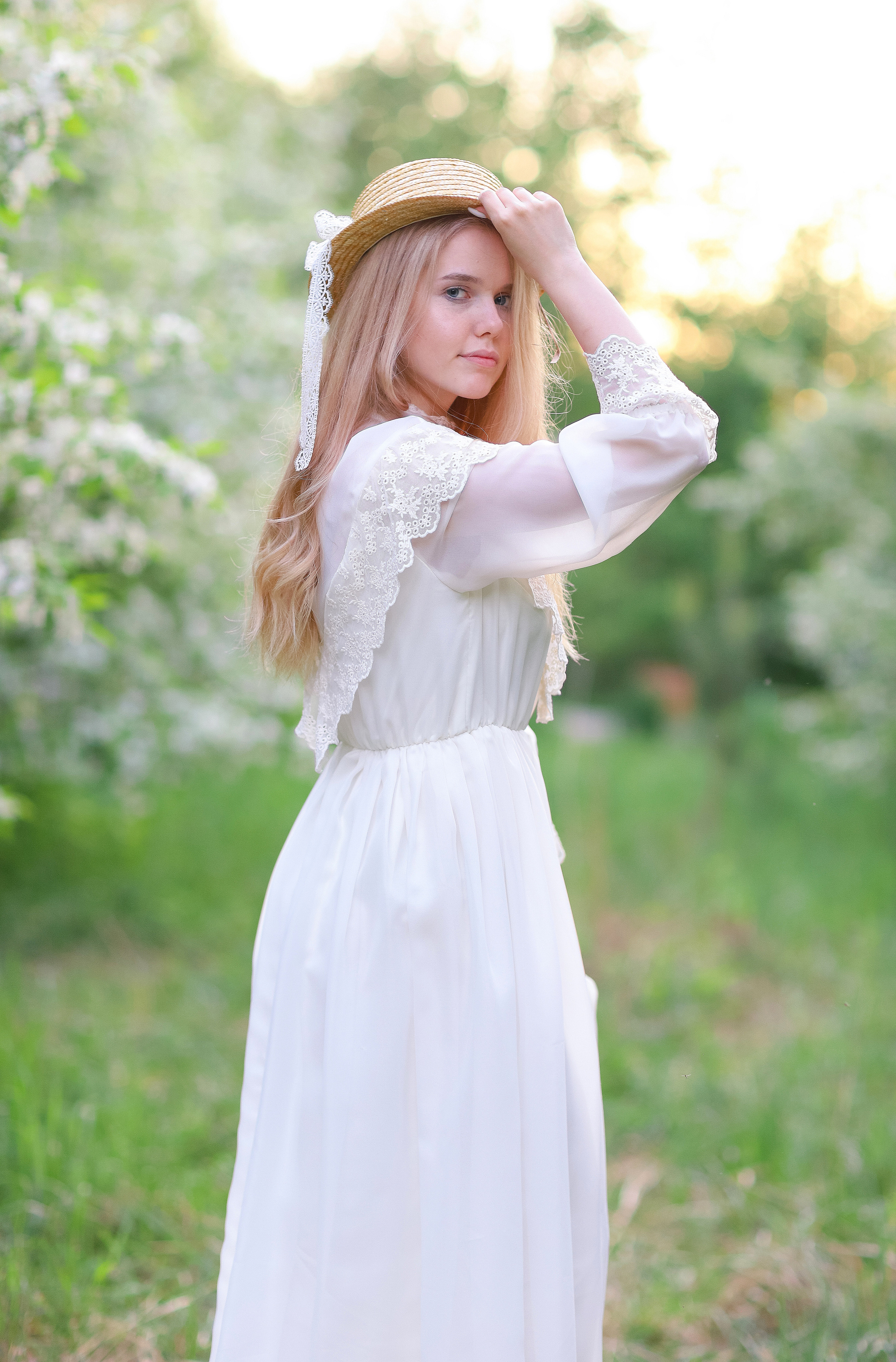 Цветение яблони. Photographer Helen Shabalina