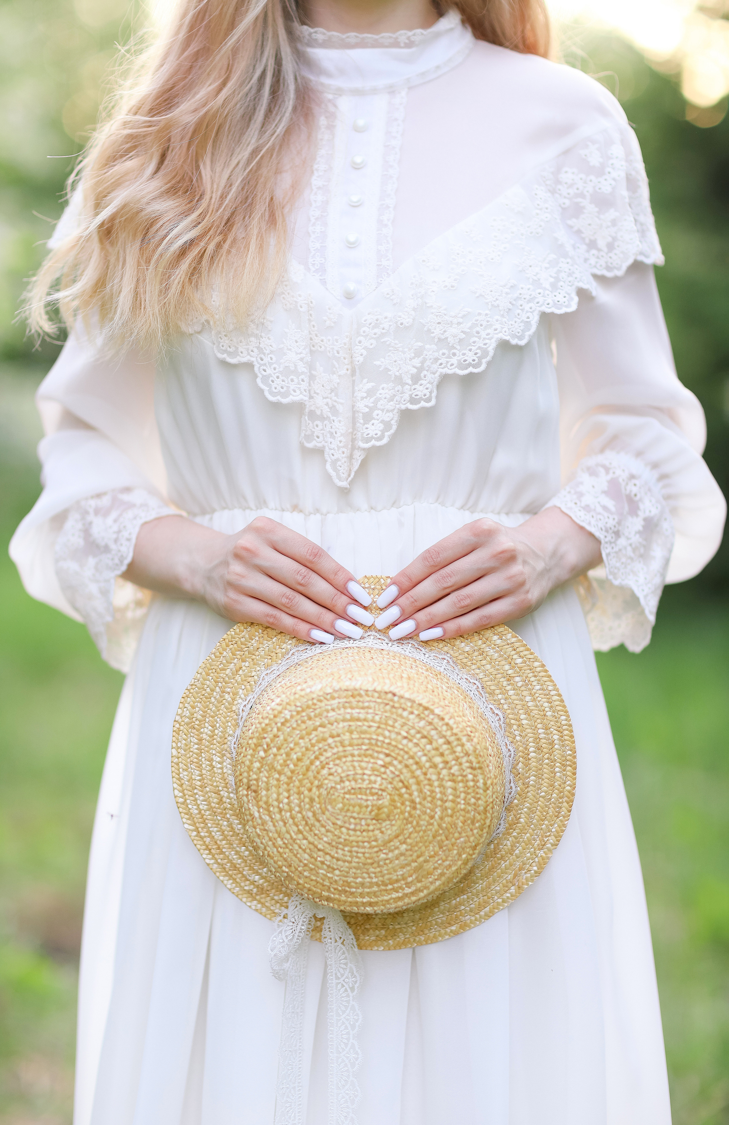 Цветение яблони. Photographer Helen Shabalina