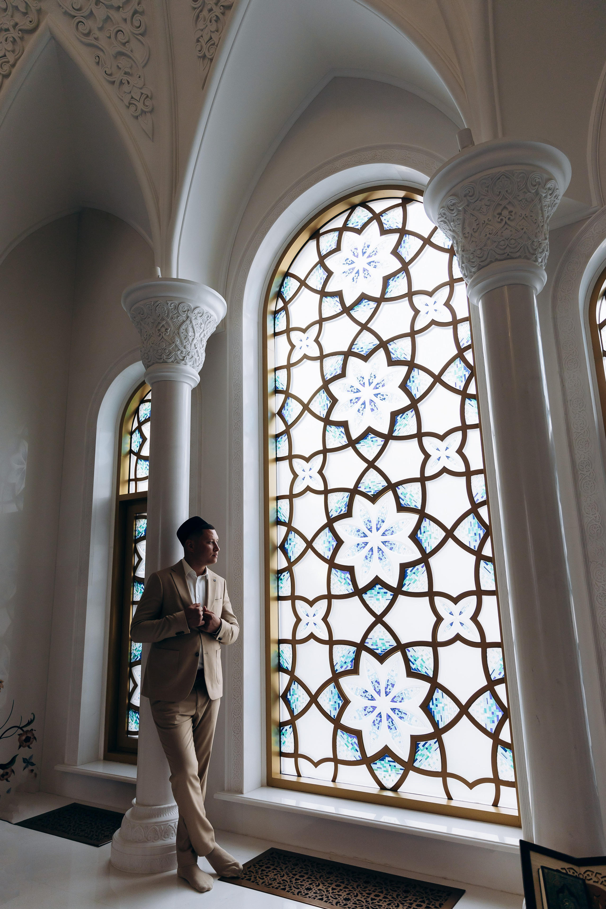 никах в мечети Ирек, фотосессия в мечети Ирек, фотограф на никах в Казани Ranas4you, образ невесты на никах, завязывание платка Казань, платье на никах Казань