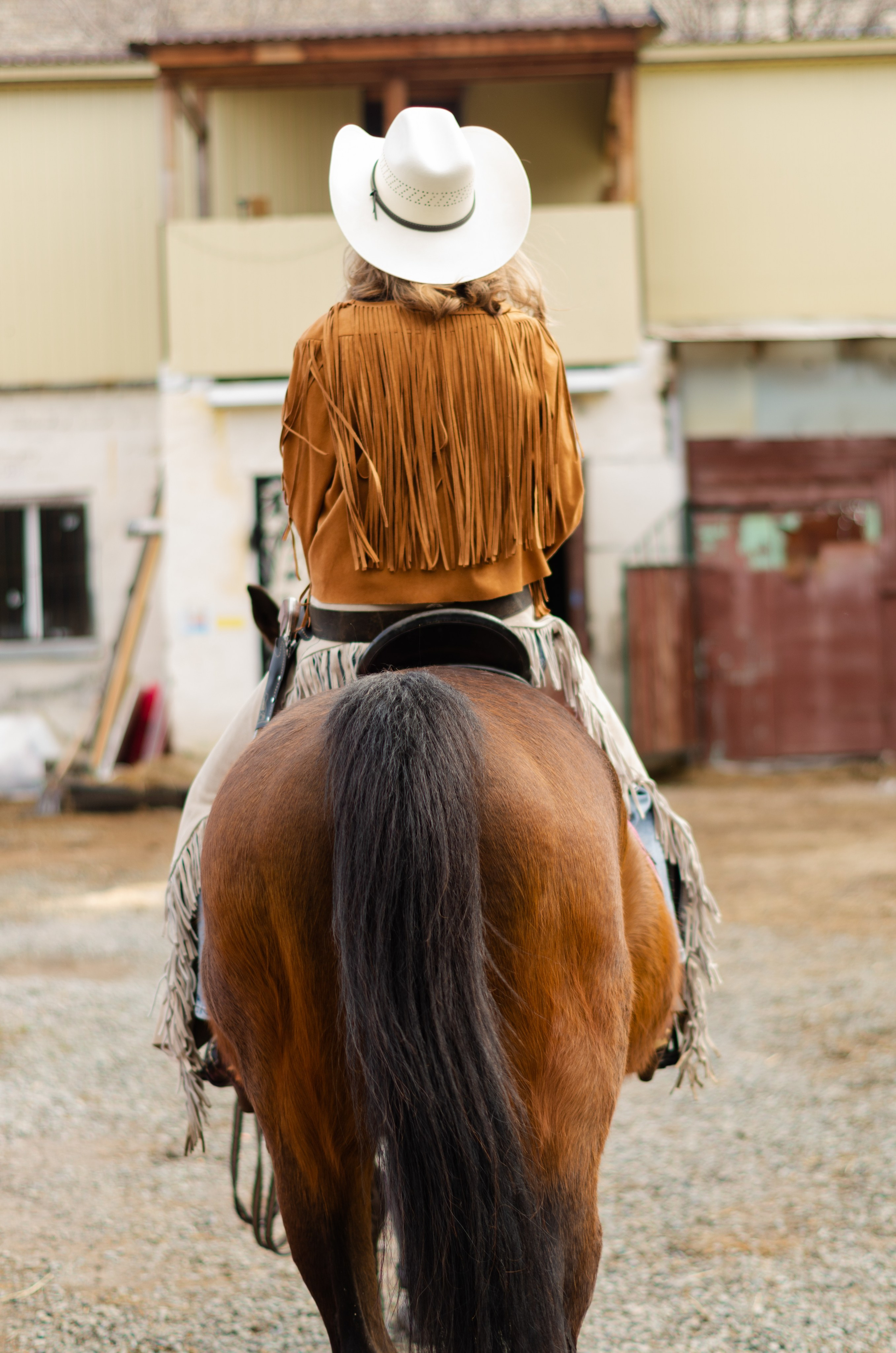 Ковбойская девчонка. Фотограф Марина Доглядная Челябинск фотосессии с лошадьми, мотоциклами