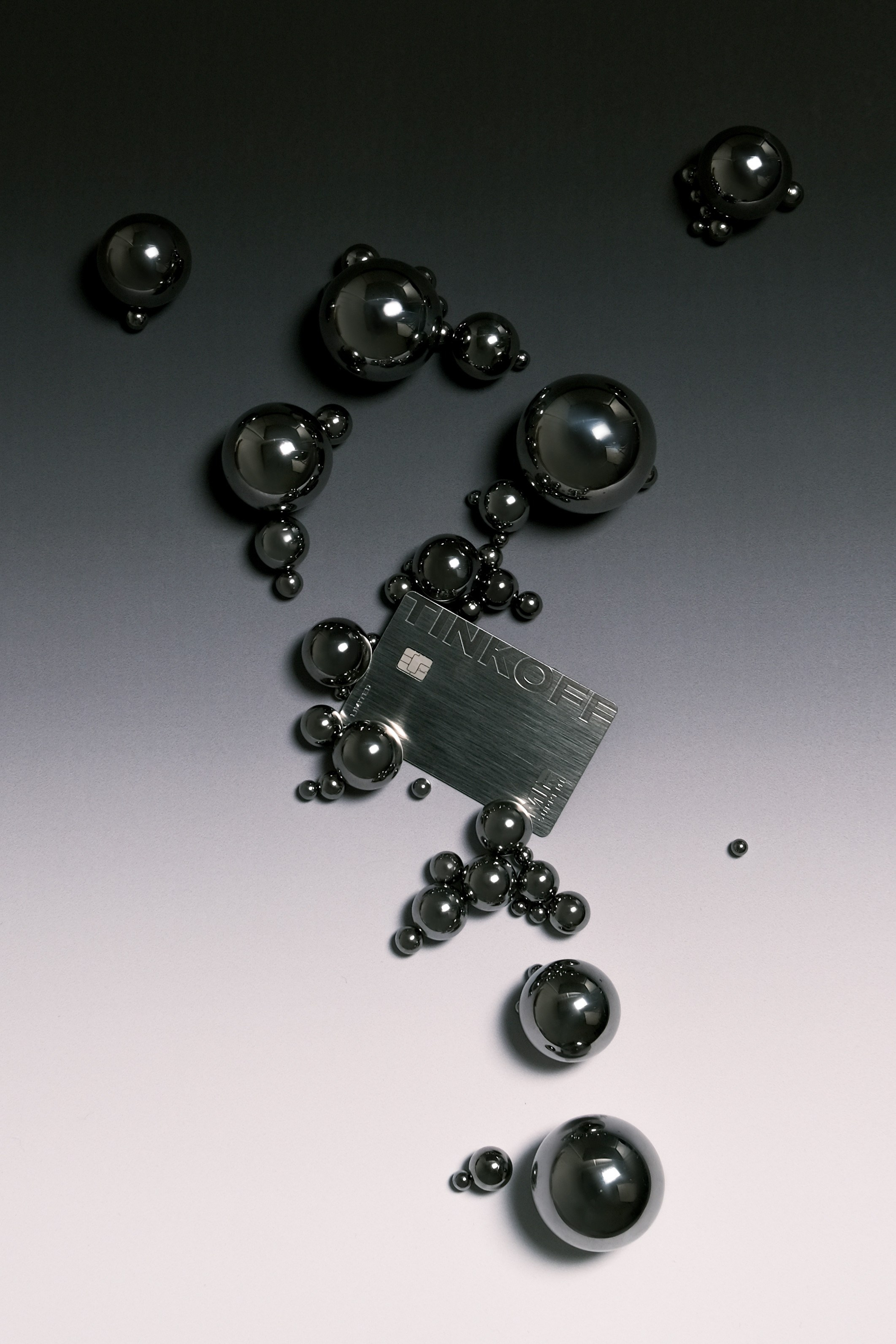 Tinkoff. Креативный продюсер / сет—дизайнер