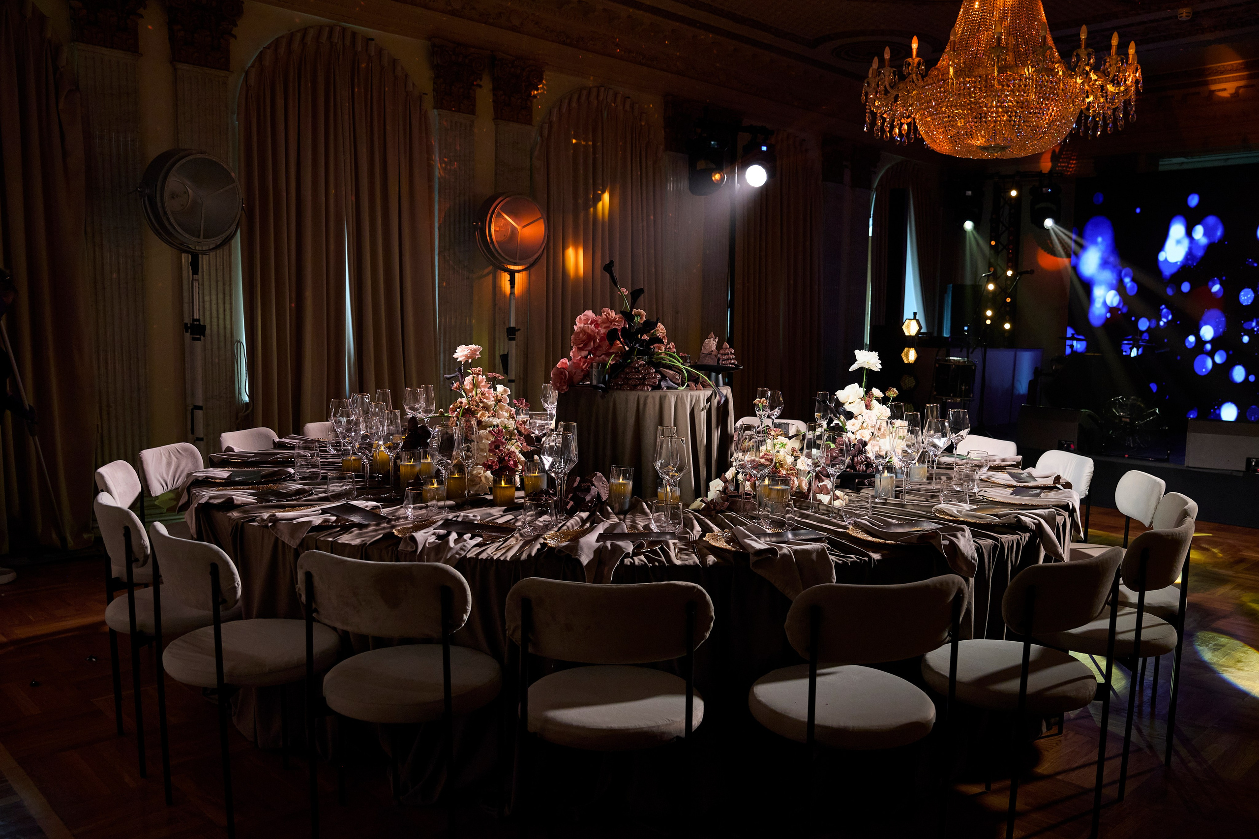 Особняк Ермолинского. Свадебный фотограф Анастасия Казакова