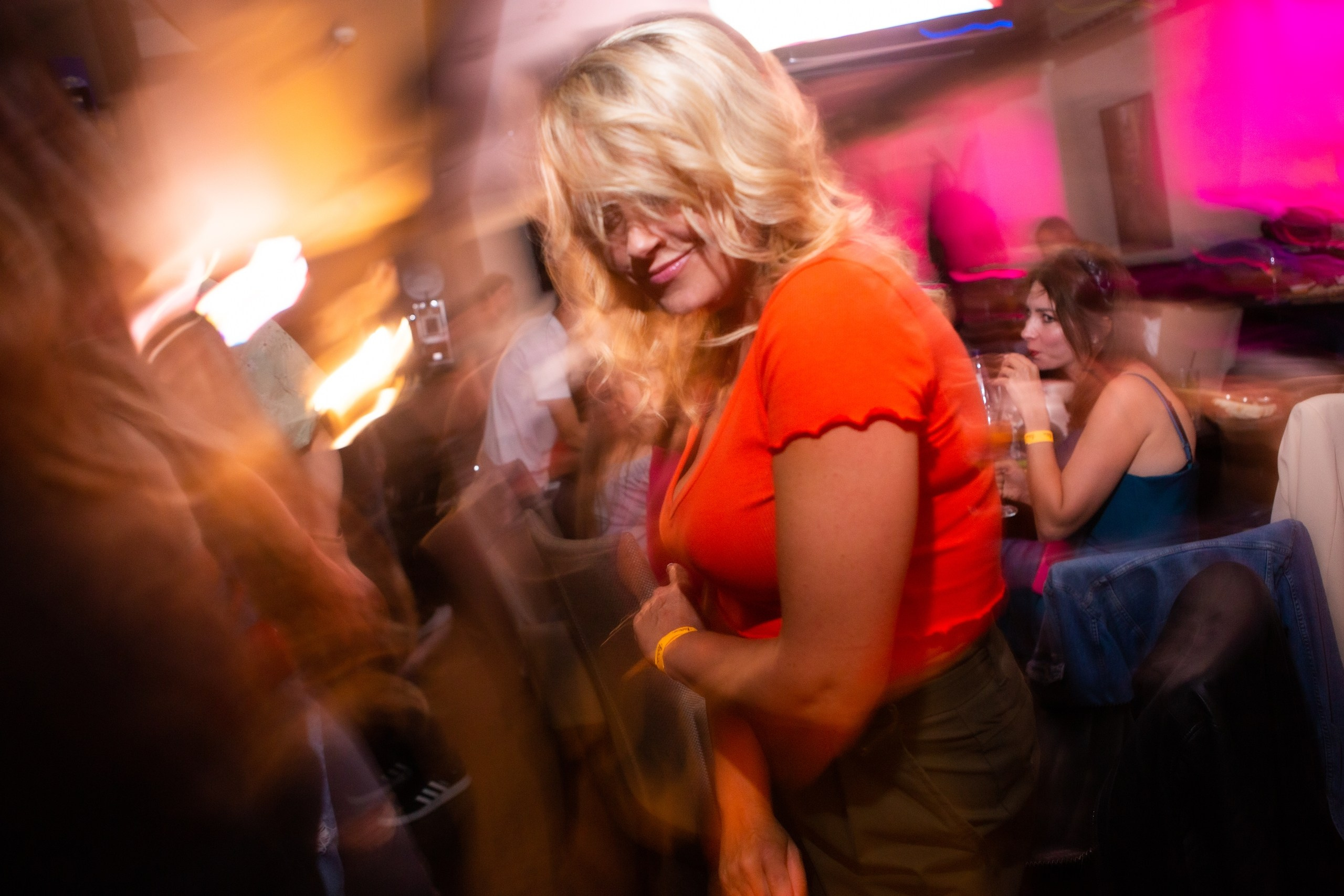 Лето, гуд бай! Клубная вечеринка | 25.08.23. Галерея Фантим