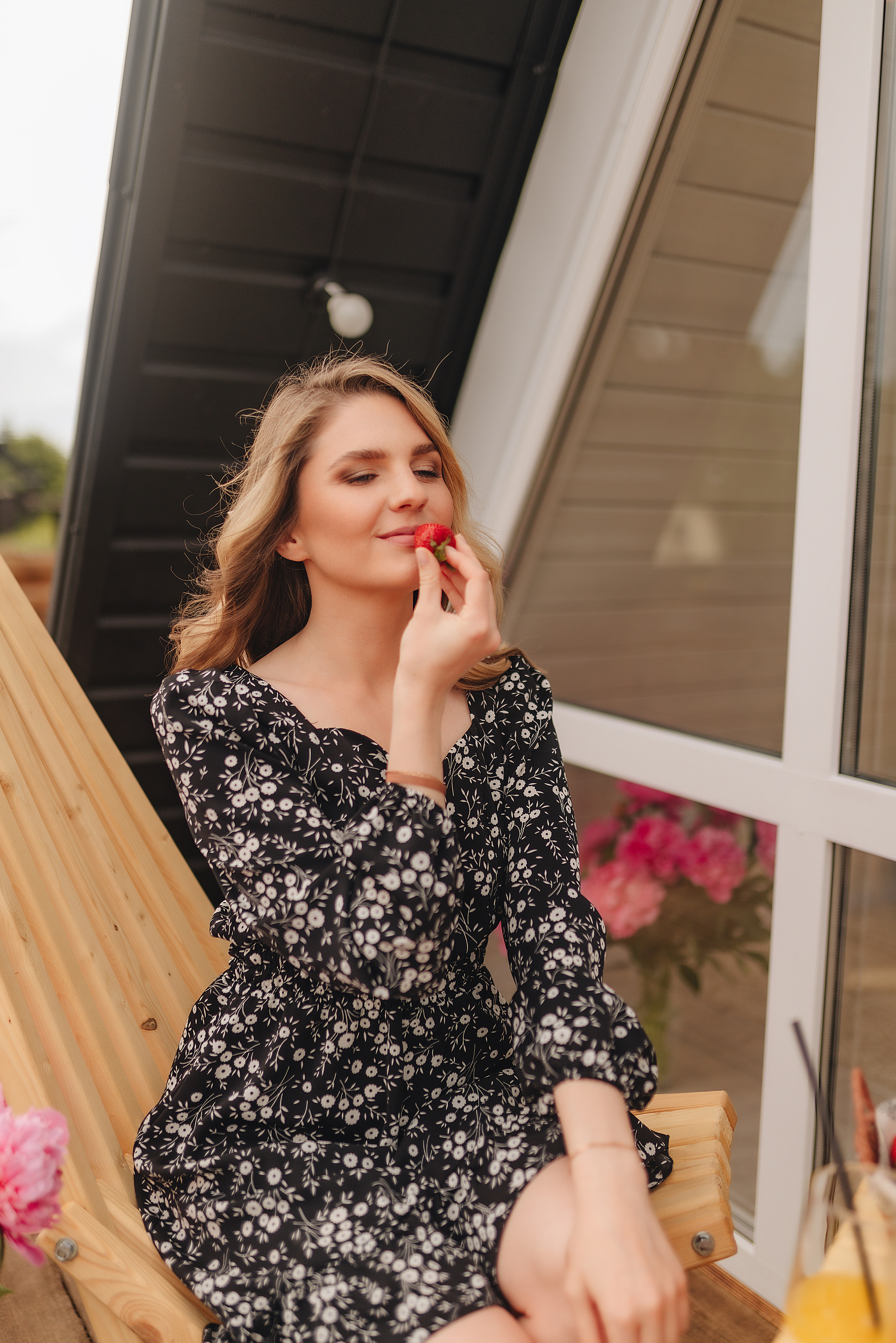 Кристина |Фотопроект с пионами. Фотограф Карина Шмулёва. Воронеж и область