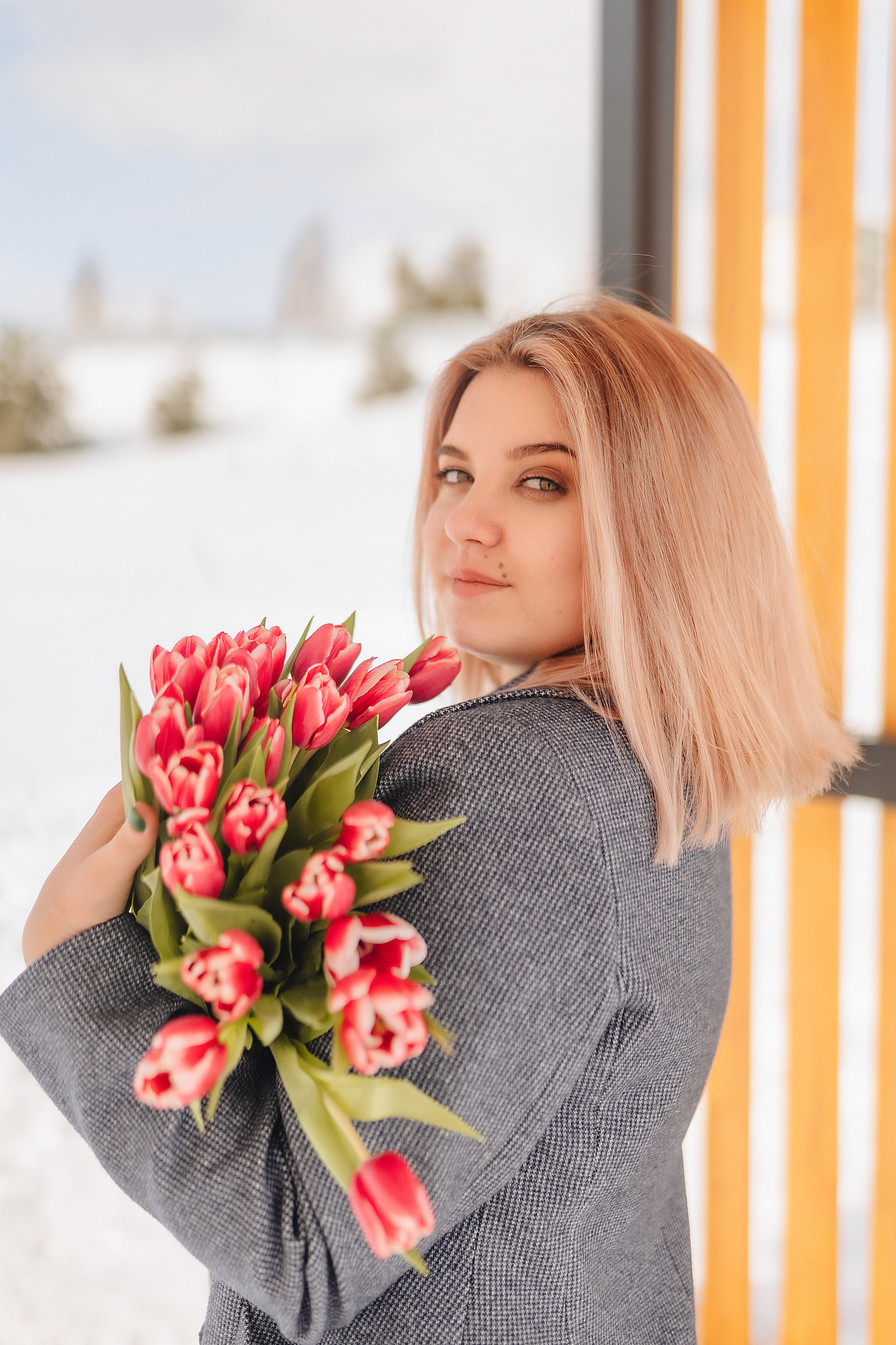 Наталья | Прогулка с тюльпанами. Фотограф Карина Шмулёва. Воронеж и область