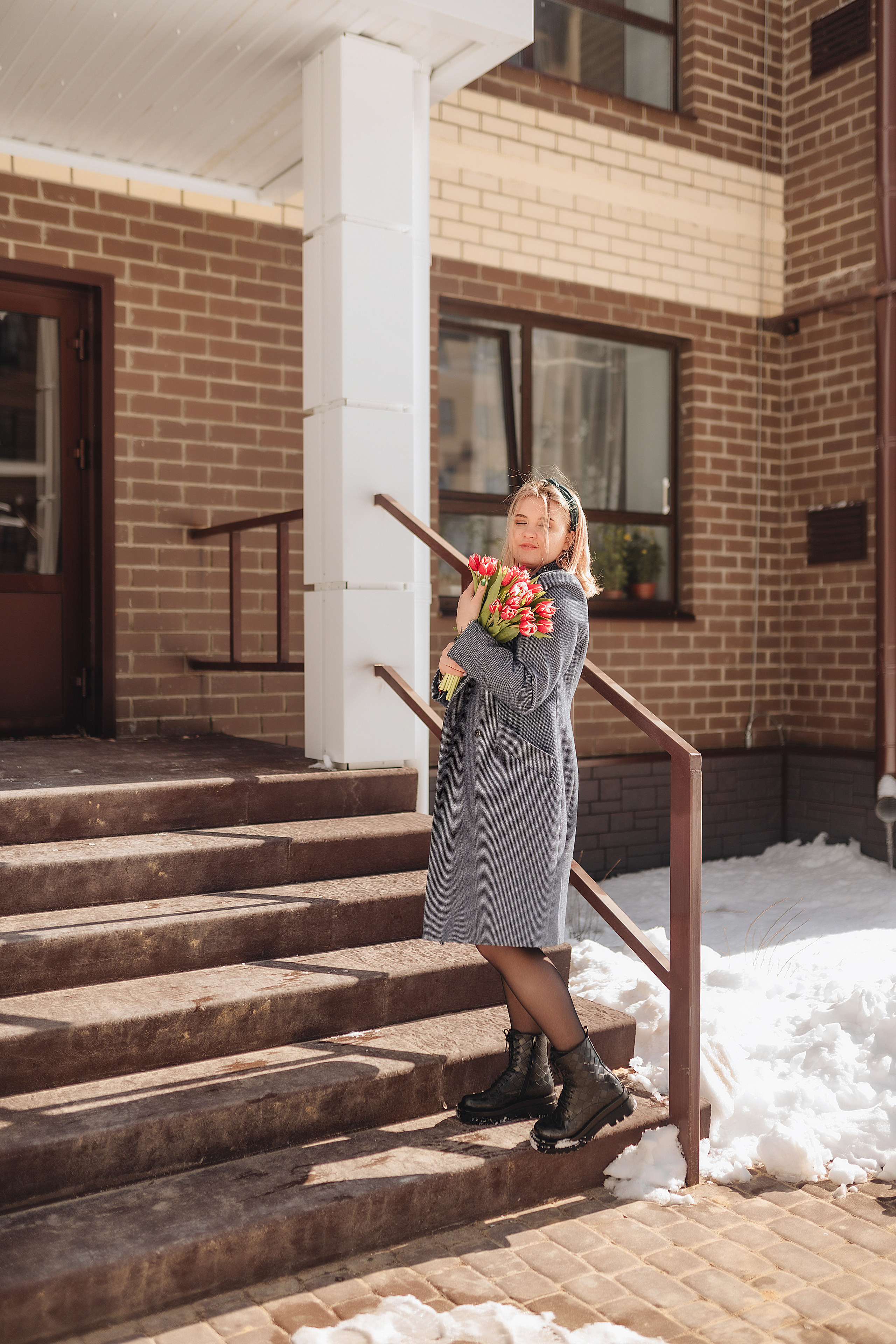 Наталья | Прогулка с тюльпанами. Фотограф Карина Шмулёва. Воронеж и область