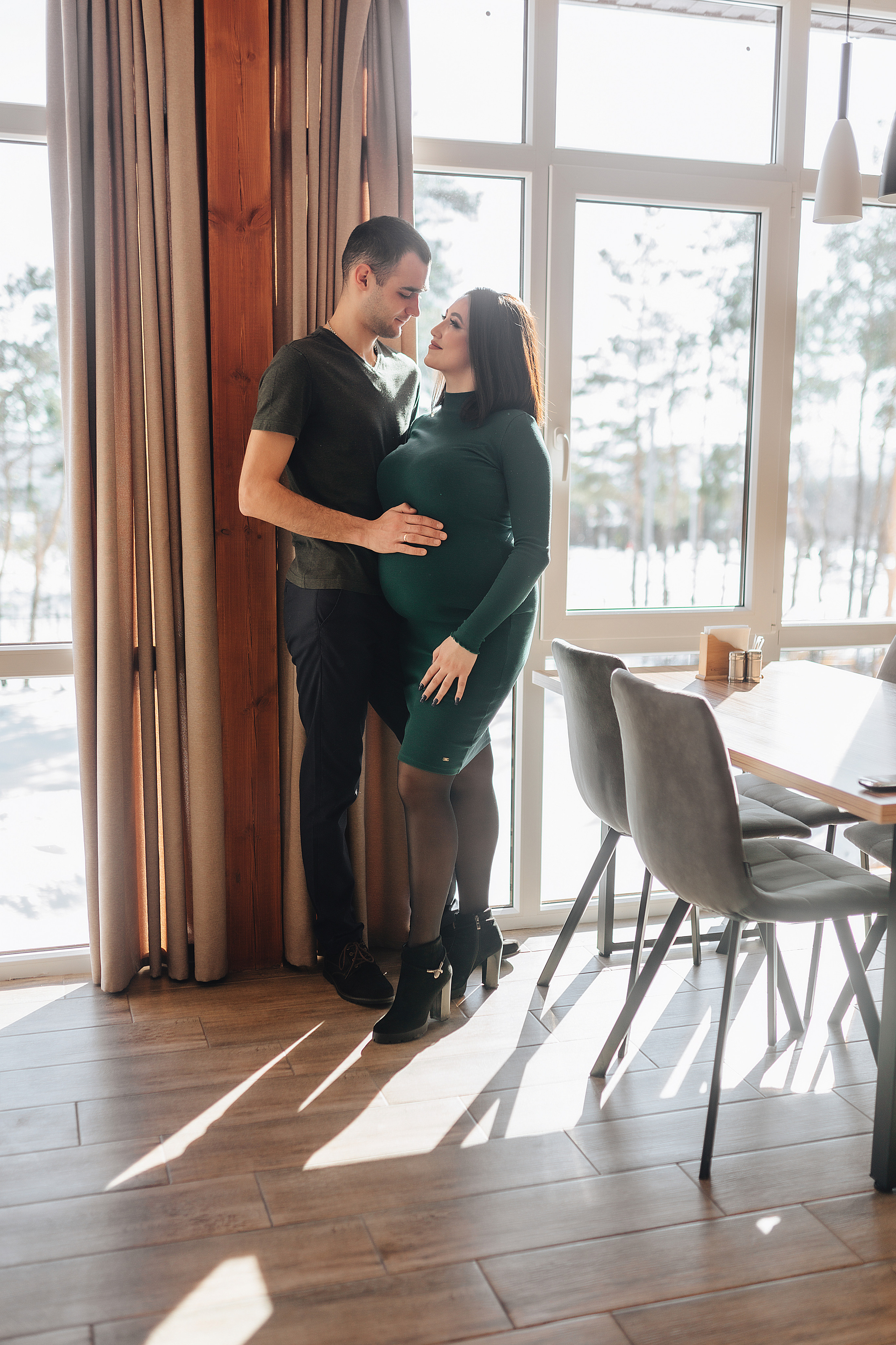 Анна и Павел | Съёмка беременности в отеле Панорама. Фотограф Карина Шмулёва. Воронеж и область