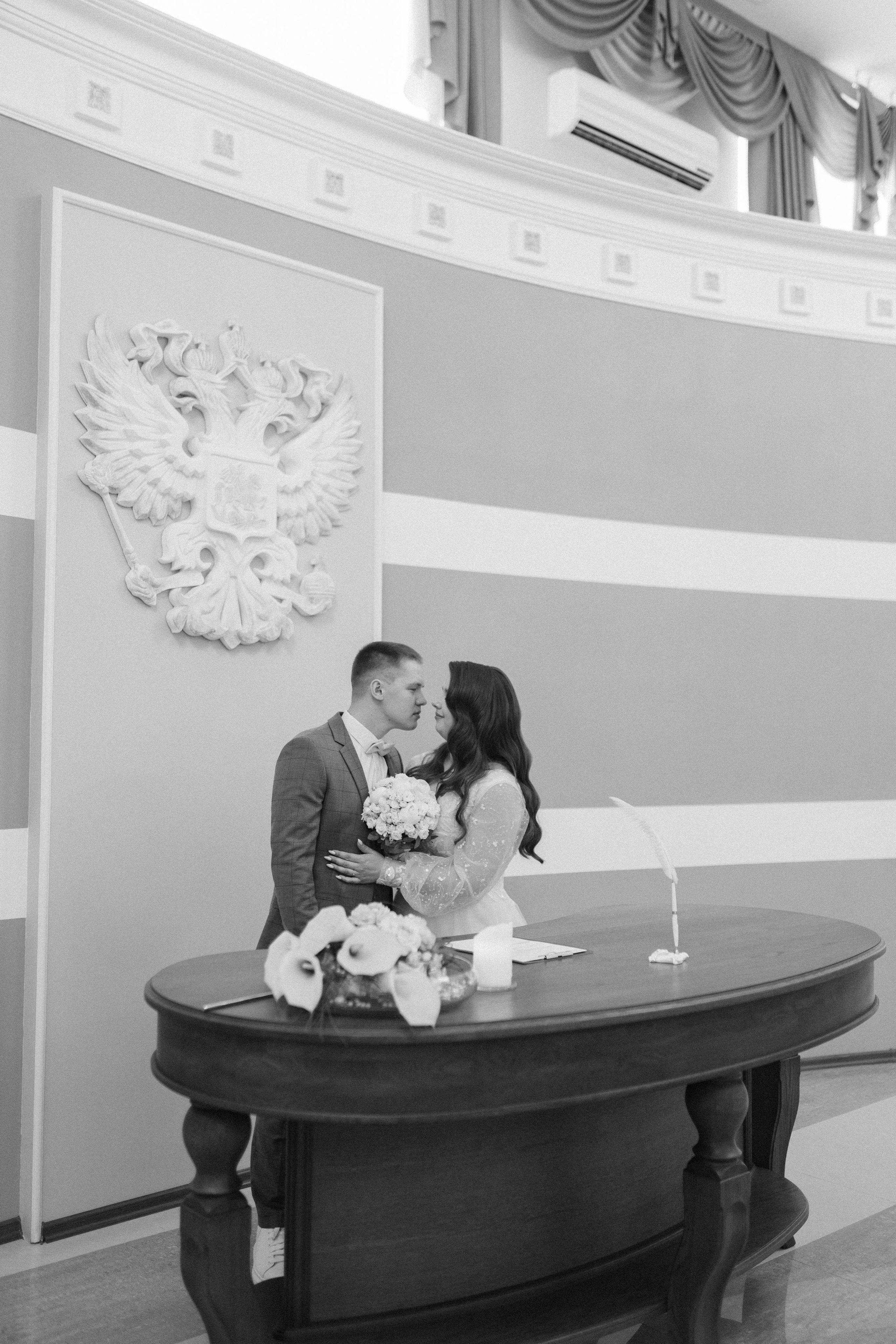 Часовая съёмка в ЗАГСе. Фотограф Карина Шмулёва. Воронеж и область