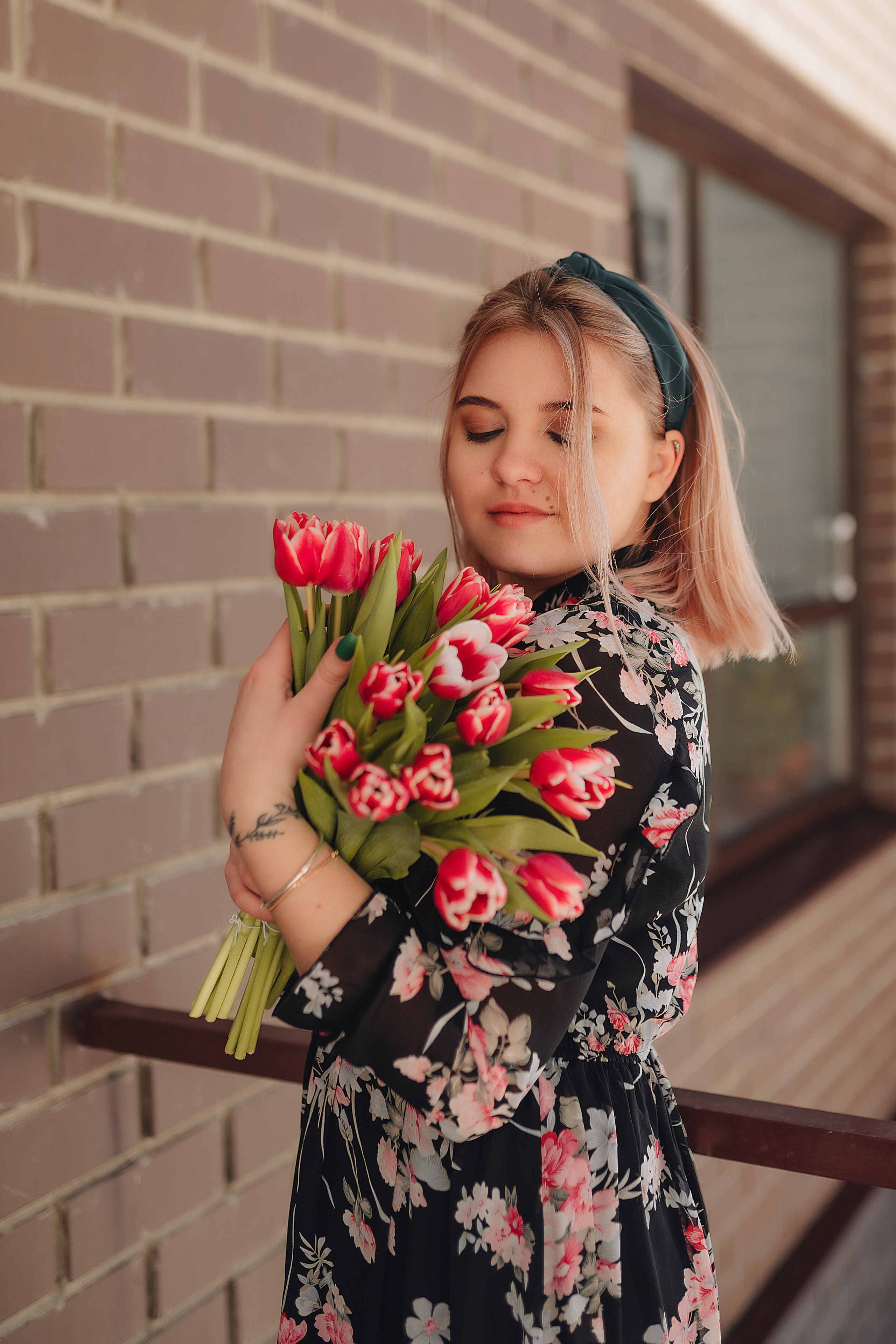 Наталья | Прогулка с тюльпанами. Фотограф Карина Шмулёва. Воронеж и область