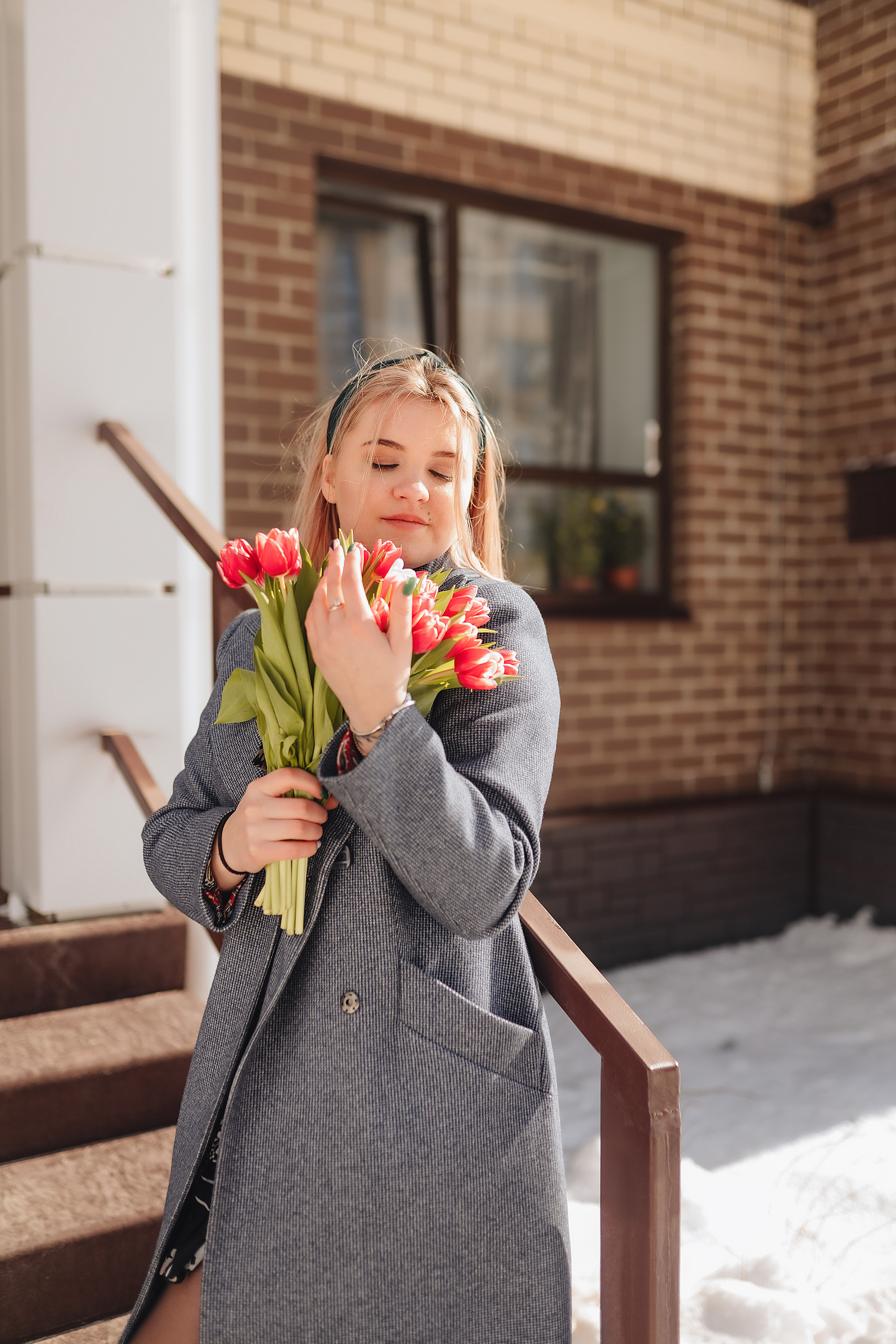 Наталья | Прогулка с тюльпанами. Фотограф Карина Шмулёва. Воронеж и область