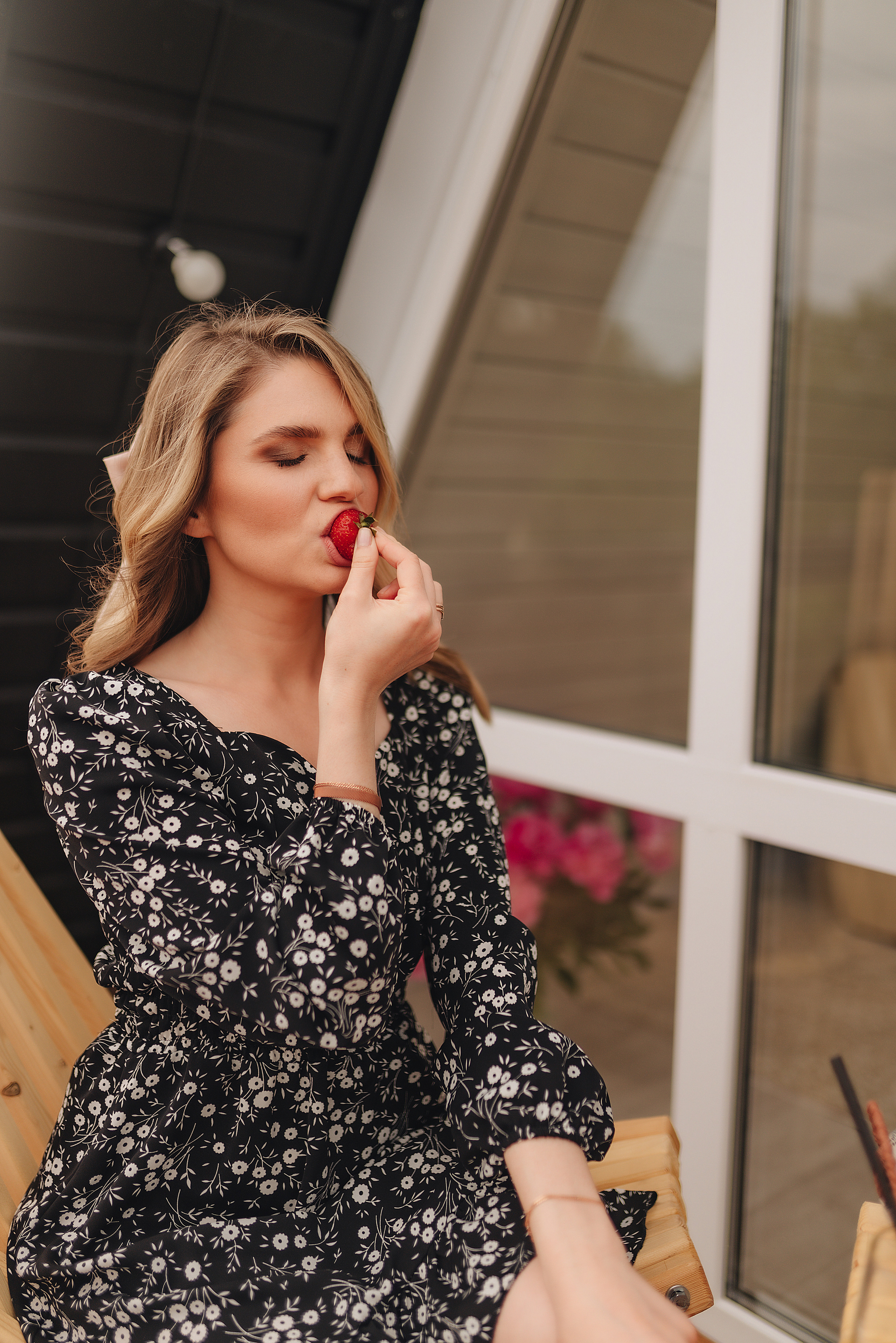 Кристина |Фотопроект с пионами. Фотограф Карина Шмулёва. Воронеж и область