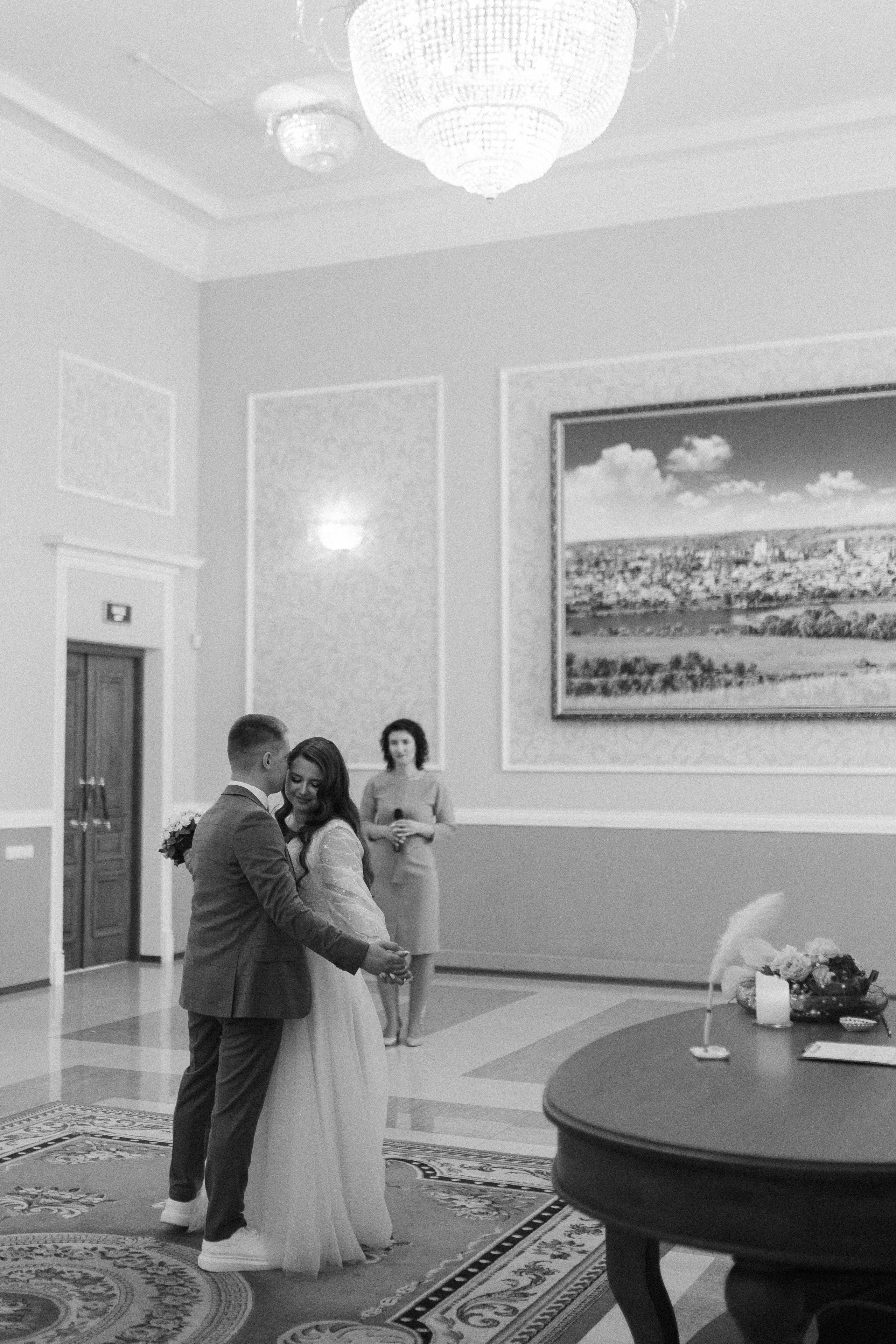 Часовая съёмка в ЗАГСе. Фотограф Карина Шмулёва. Воронеж и область