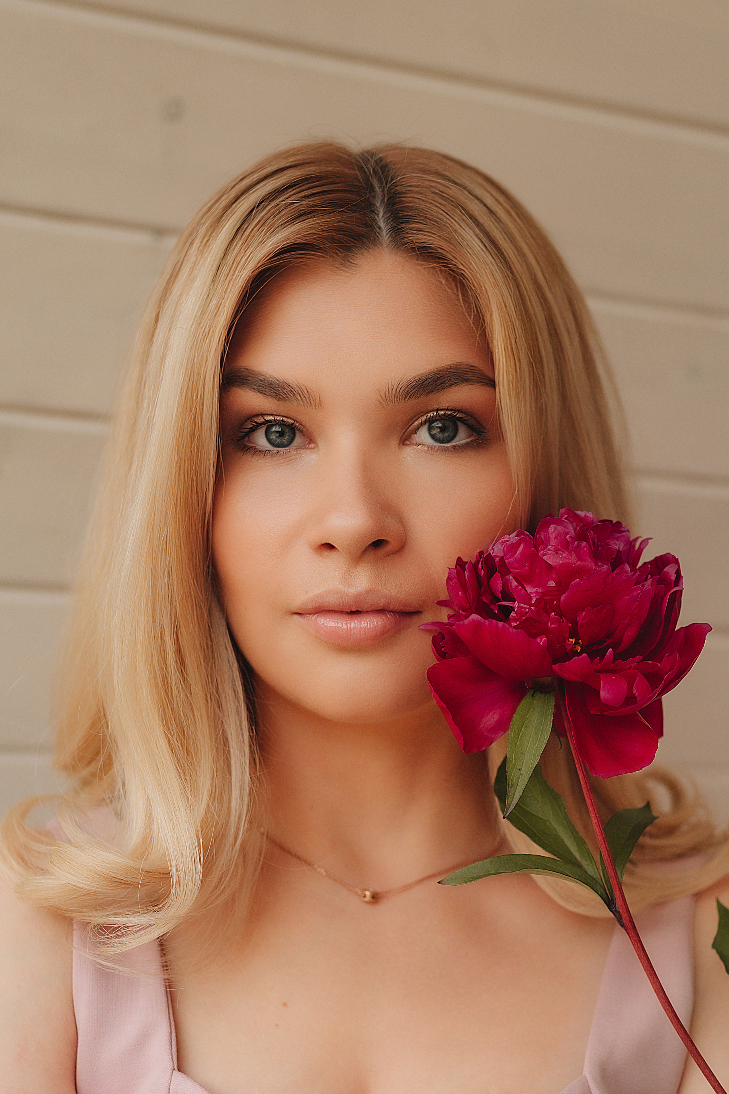 Алина | Фотодень с пионами. Фотограф Карина Шмулёва. Воронеж и область