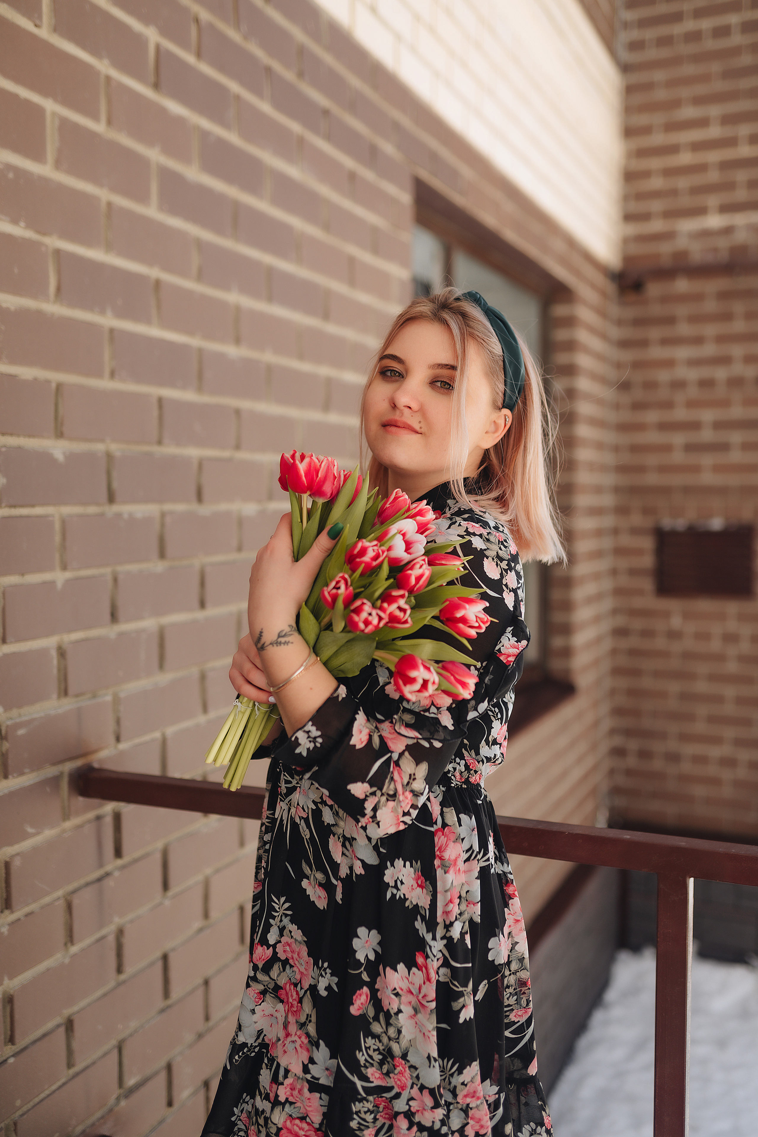 Наталья | Прогулка с тюльпанами. Фотограф Карина Шмулёва. Воронеж и область