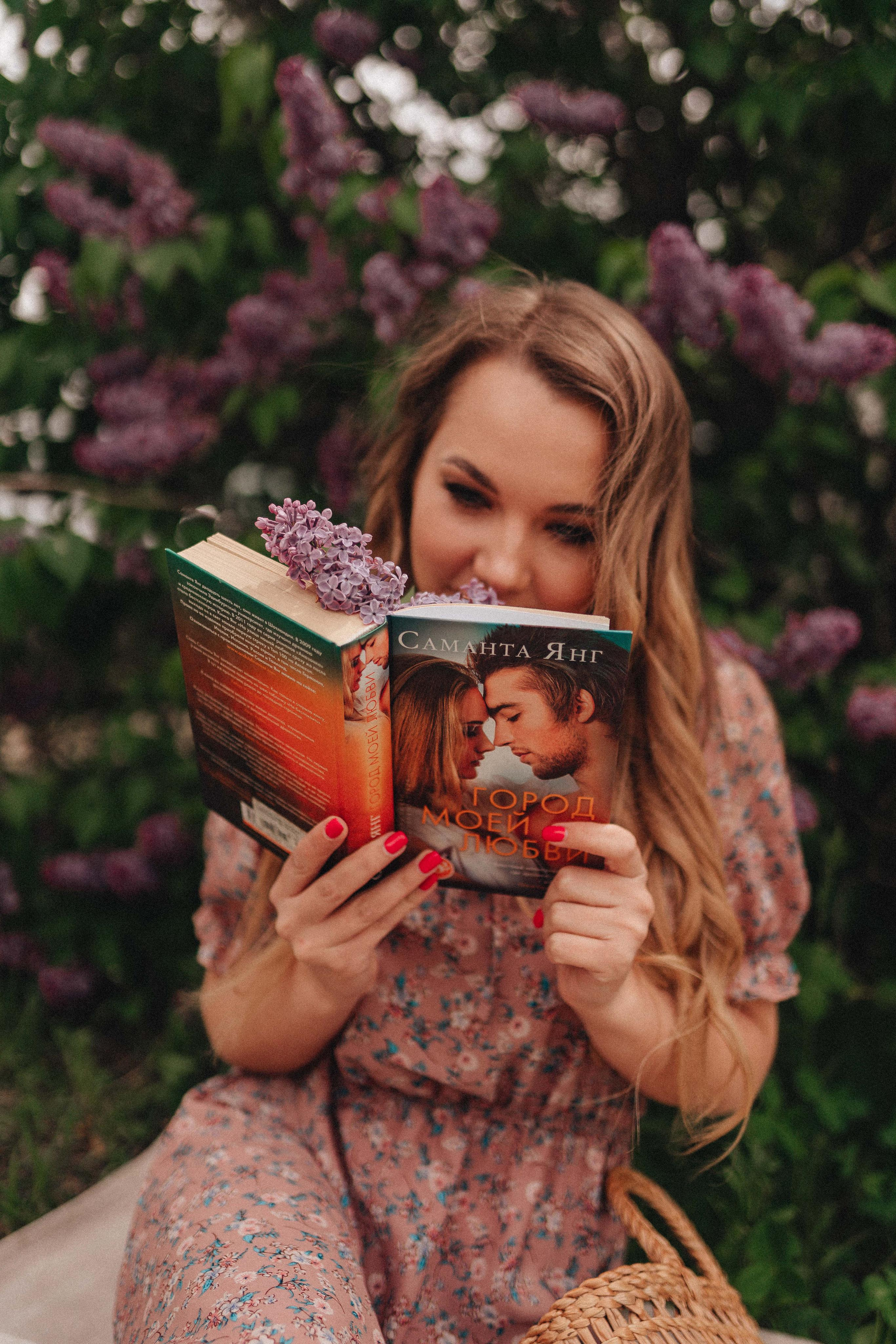 Елена | Съёмка в сирени. Фотограф Карина Шмулёва. Воронеж и область