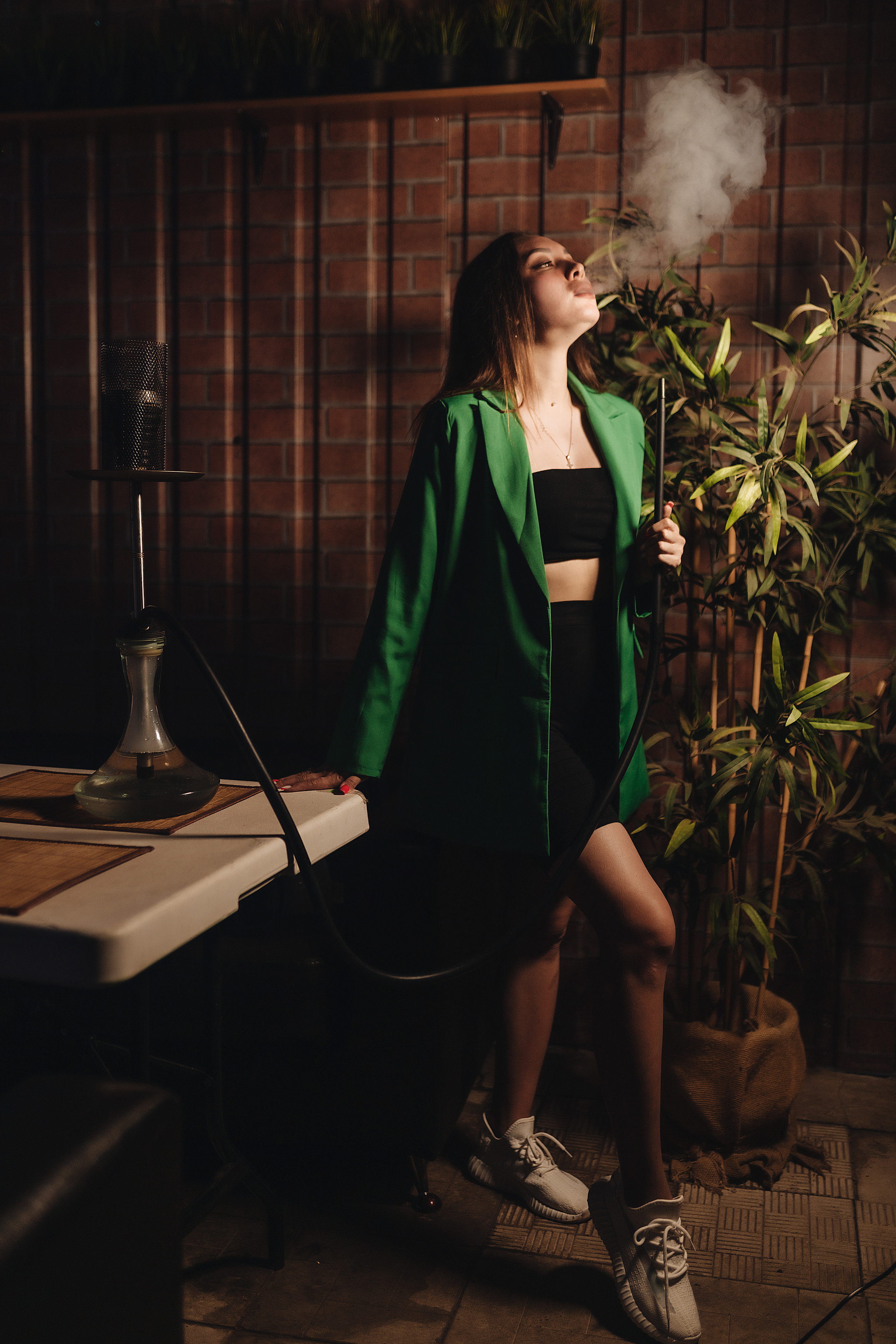 Ольга | Фотосессия с кальяном в летнем кафе. Фотограф Карина Шмулёва. Воронеж и область