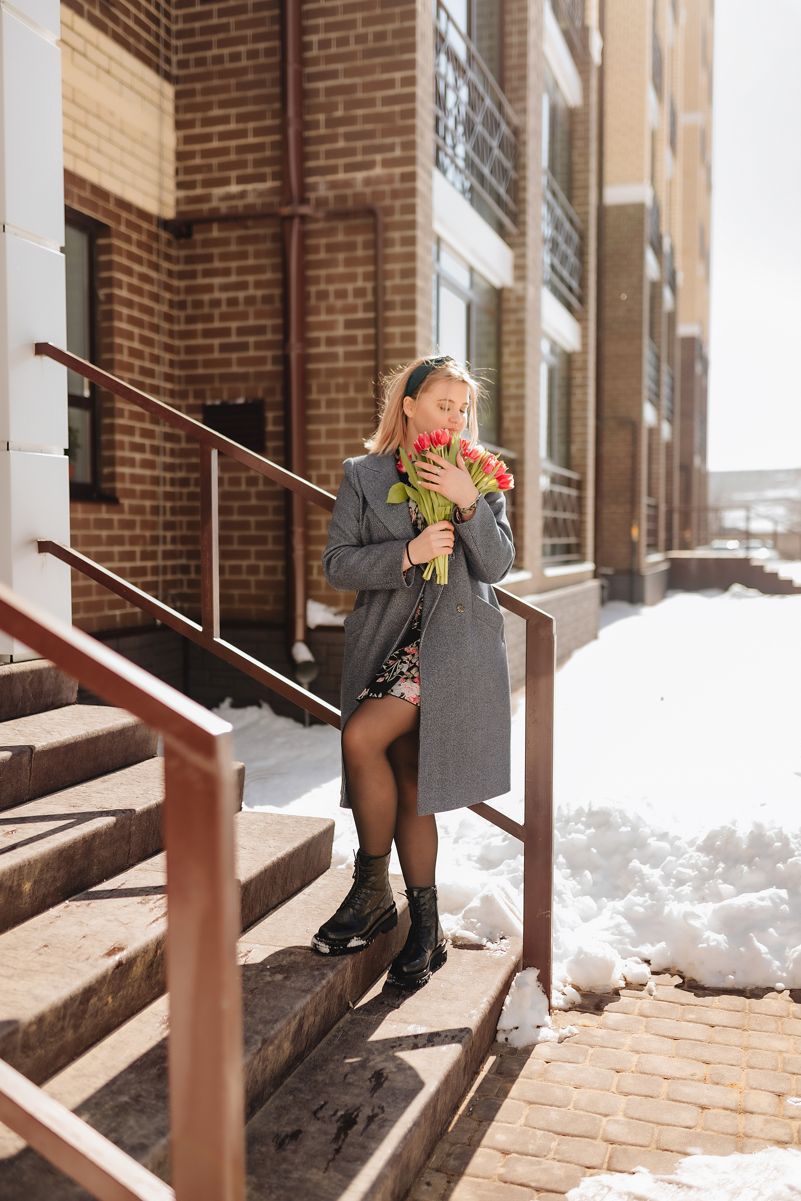 Наталья | Прогулка с тюльпанами. Фотограф Карина Шмулёва. Воронеж и область