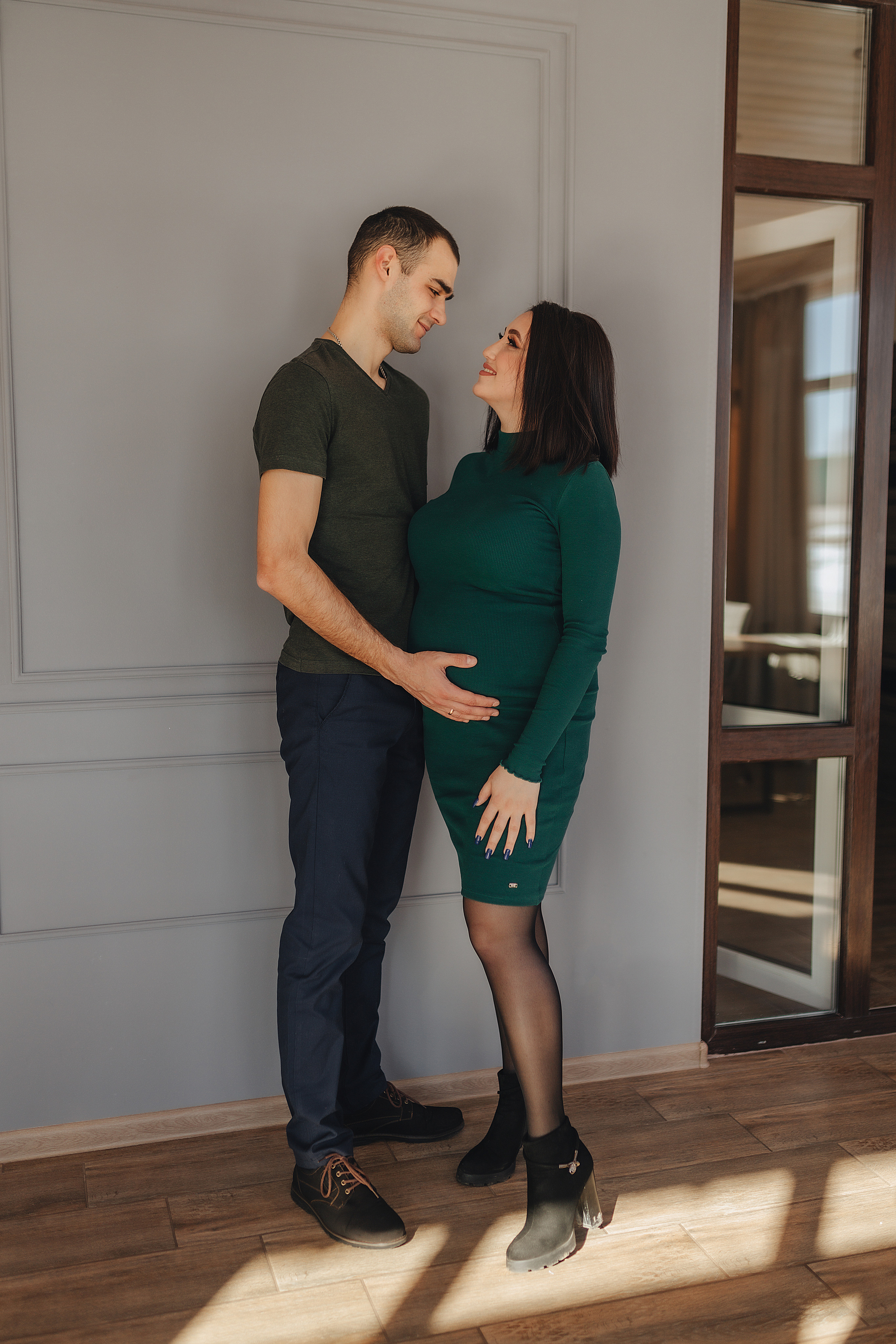 Анна и Павел | Съёмка беременности в отеле Панорама. Фотограф Карина Шмулёва. Воронеж и область