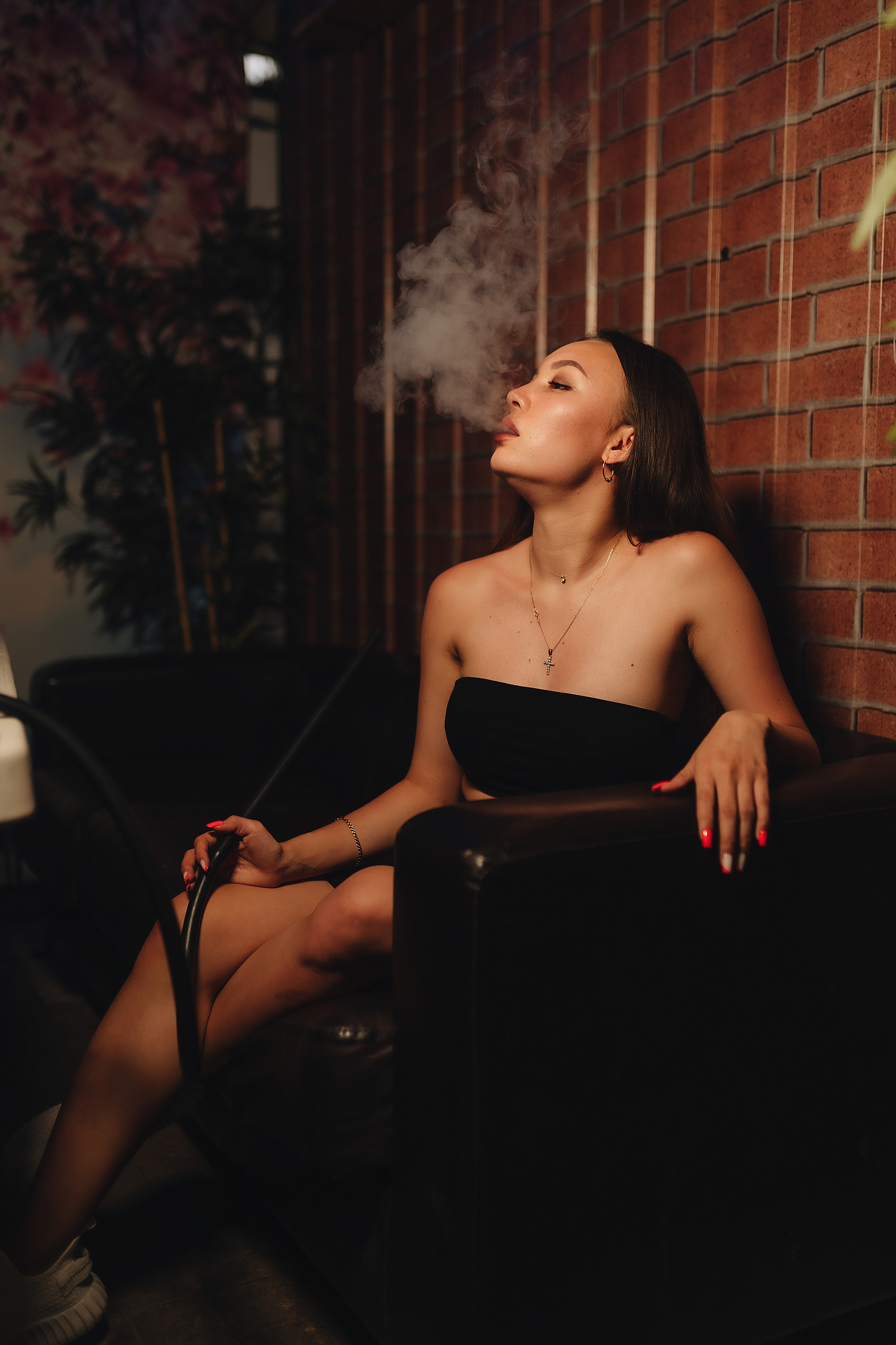 Ольга | Фотосессия с кальяном в летнем кафе. Фотограф Карина Шмулёва. Воронеж и область