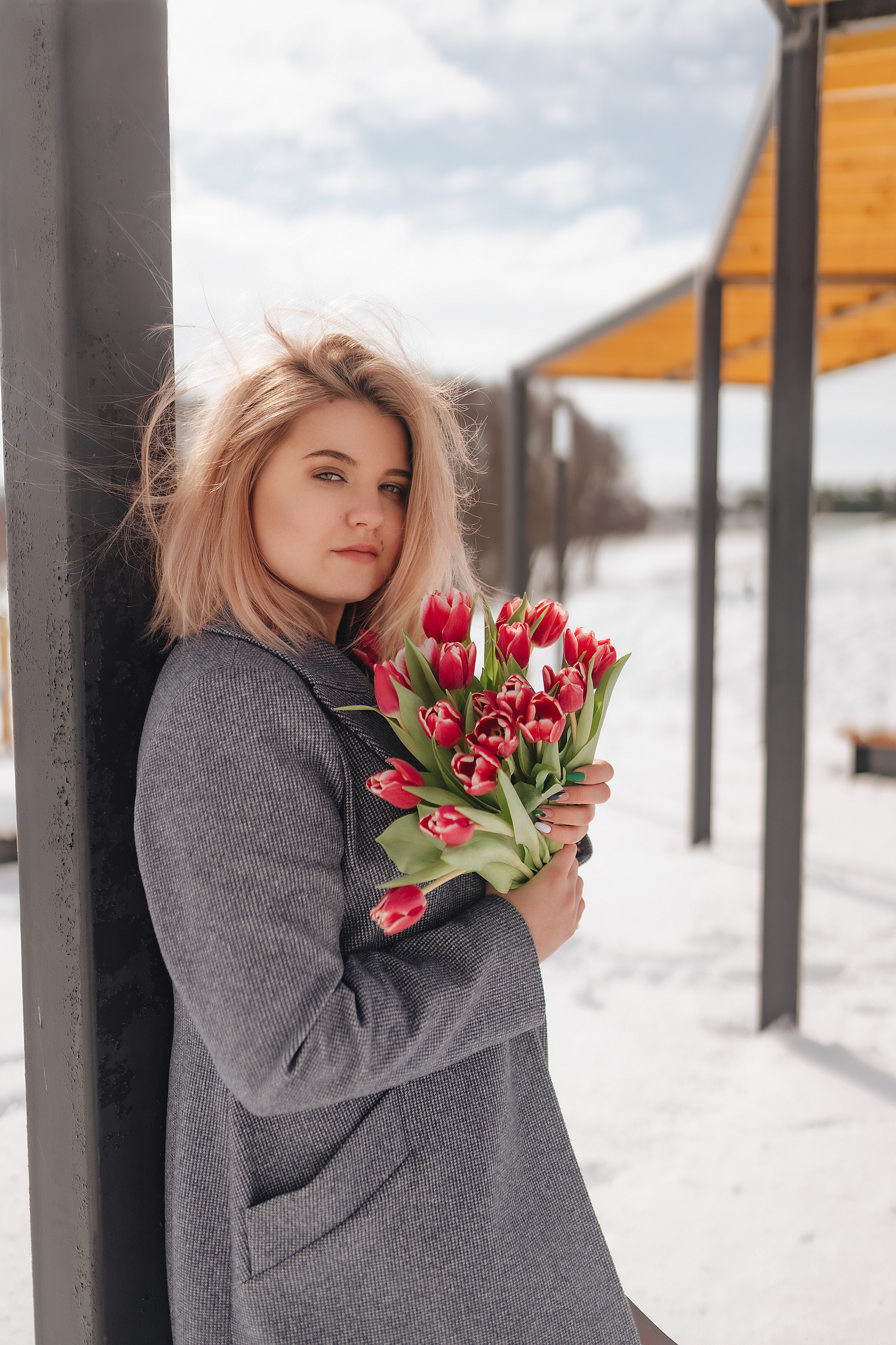 Наталья | Прогулка с тюльпанами. Фотограф Карина Шмулёва. Воронеж и область