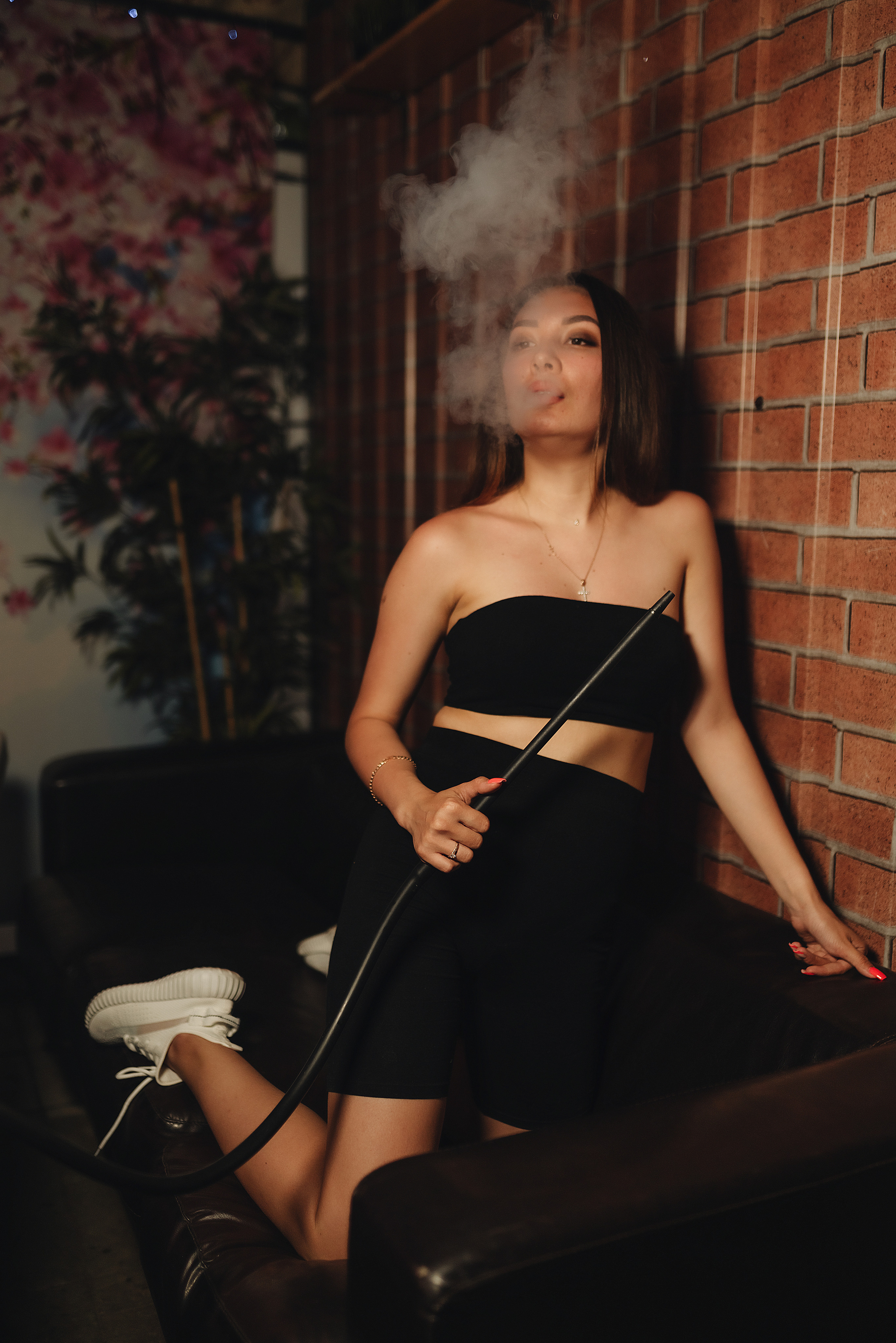 Ольга | Фотосессия с кальяном в летнем кафе. Фотограф Карина Шмулёва. Воронеж и область