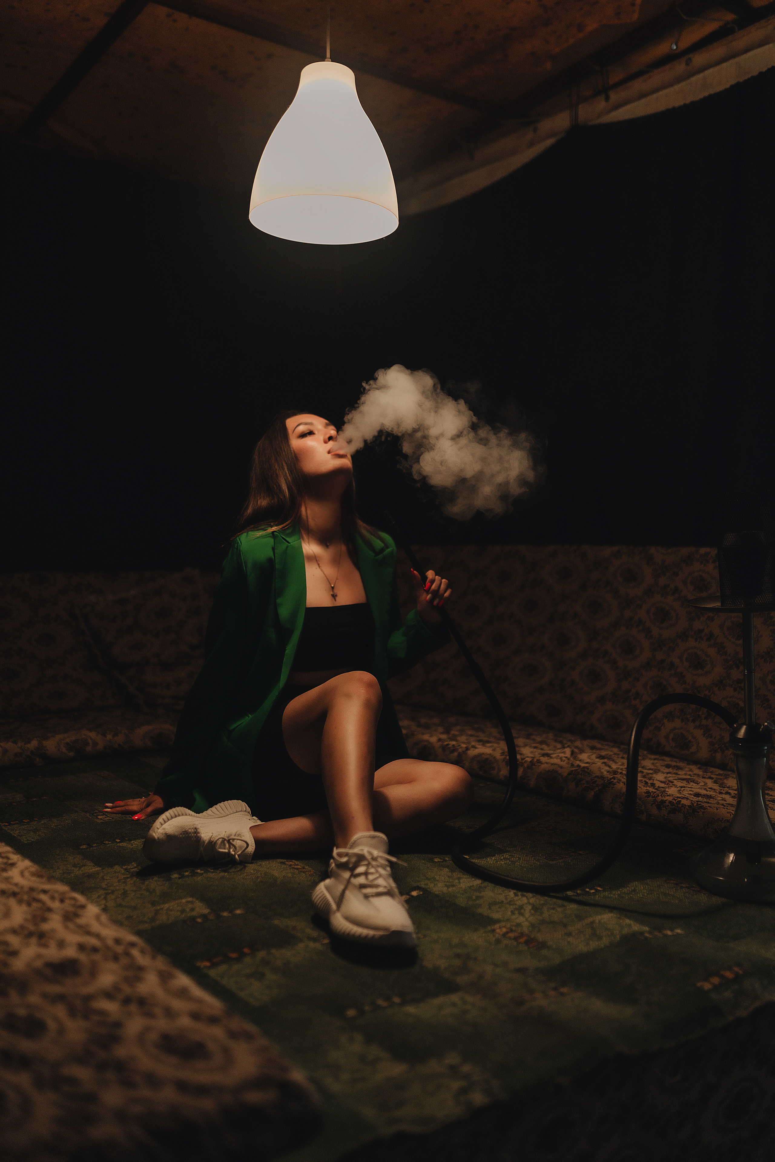 Ольга | Фотосессия с кальяном в летнем кафе. Фотограф Карина Шмулёва. Воронеж и область