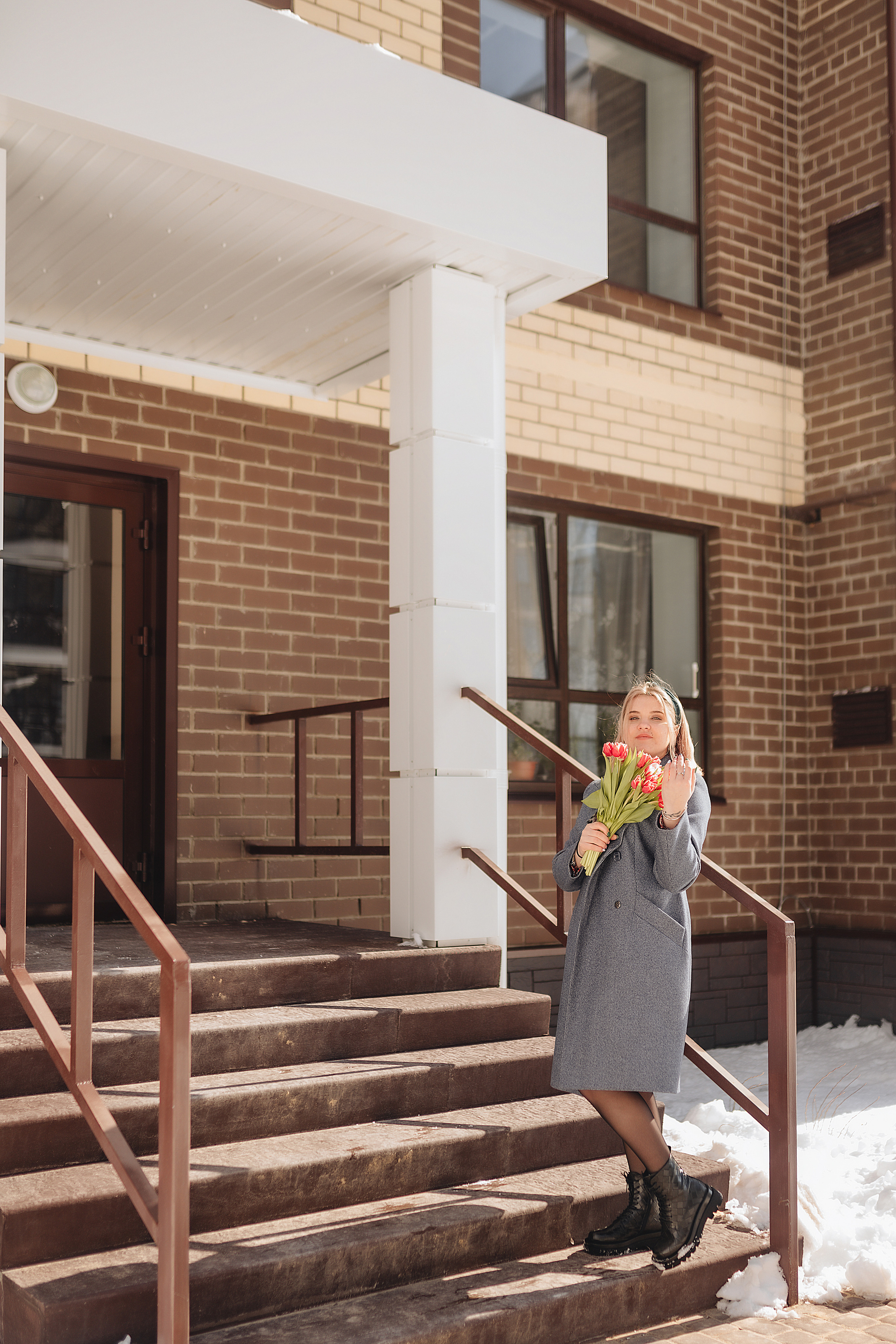 Наталья | Прогулка с тюльпанами. Фотограф Карина Шмулёва. Воронеж и область