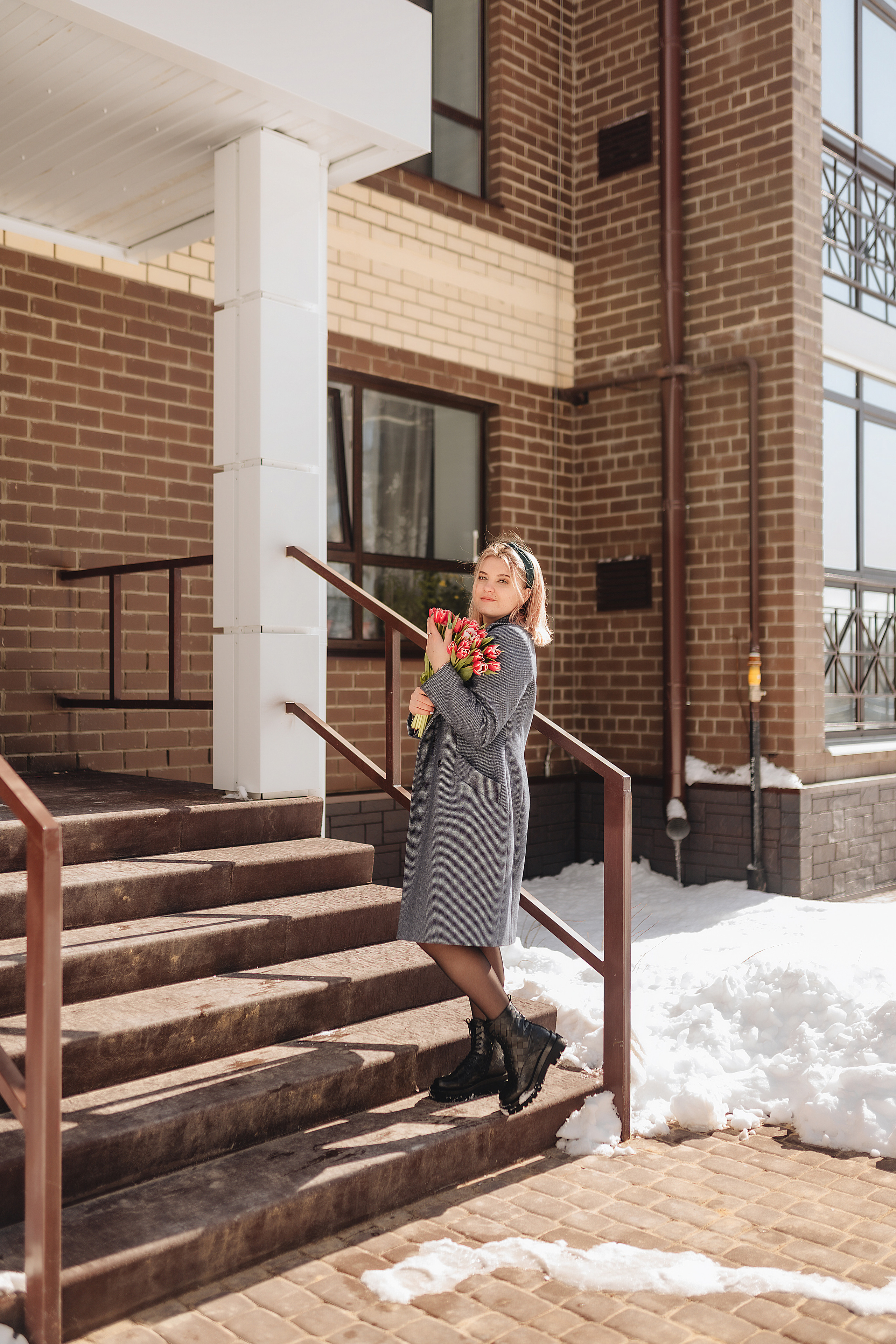 Наталья | Прогулка с тюльпанами. Фотограф Карина Шмулёва. Воронеж и область