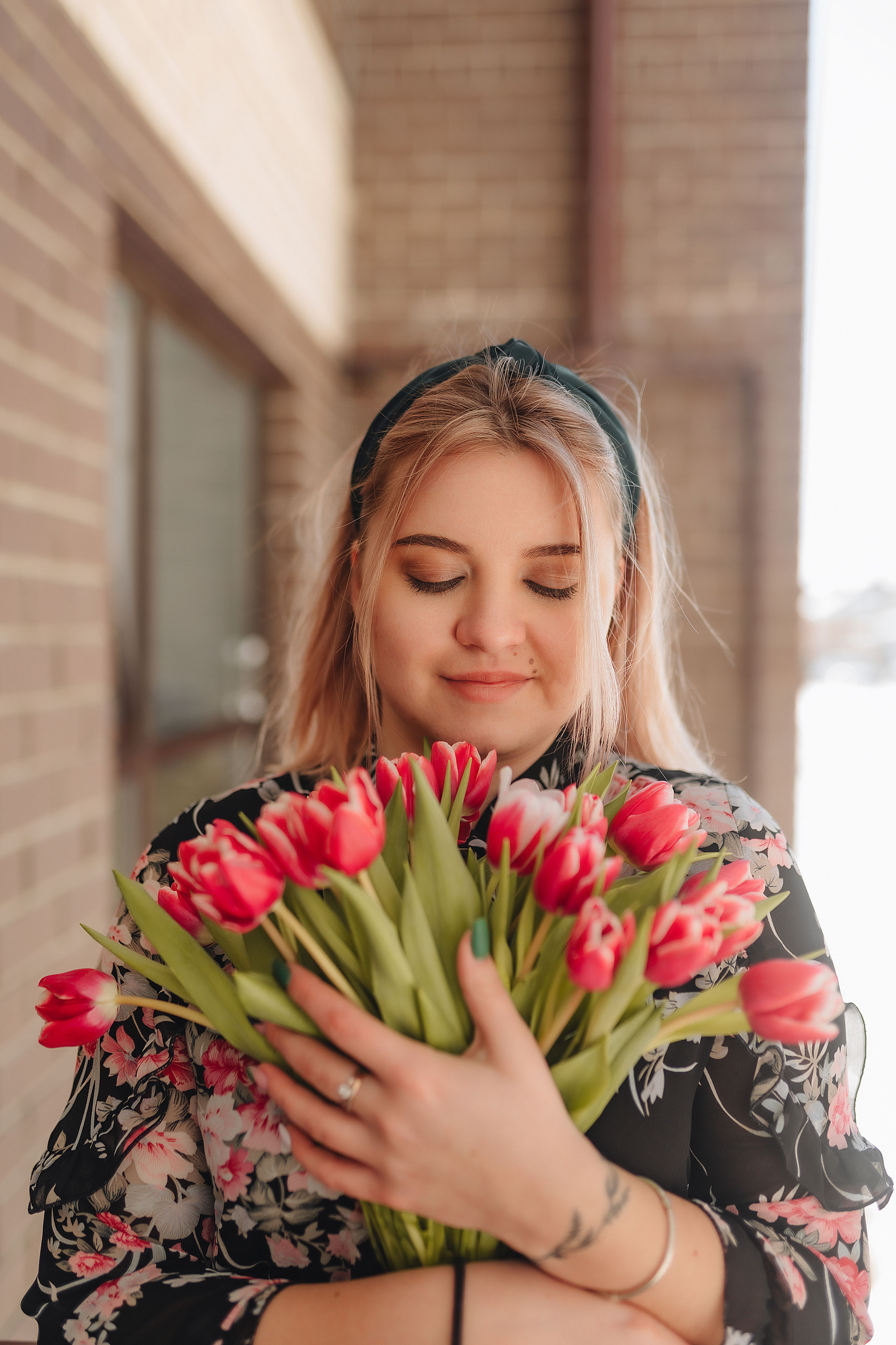 Наталья | Прогулка с тюльпанами. Фотограф Карина Шмулёва. Воронеж и область