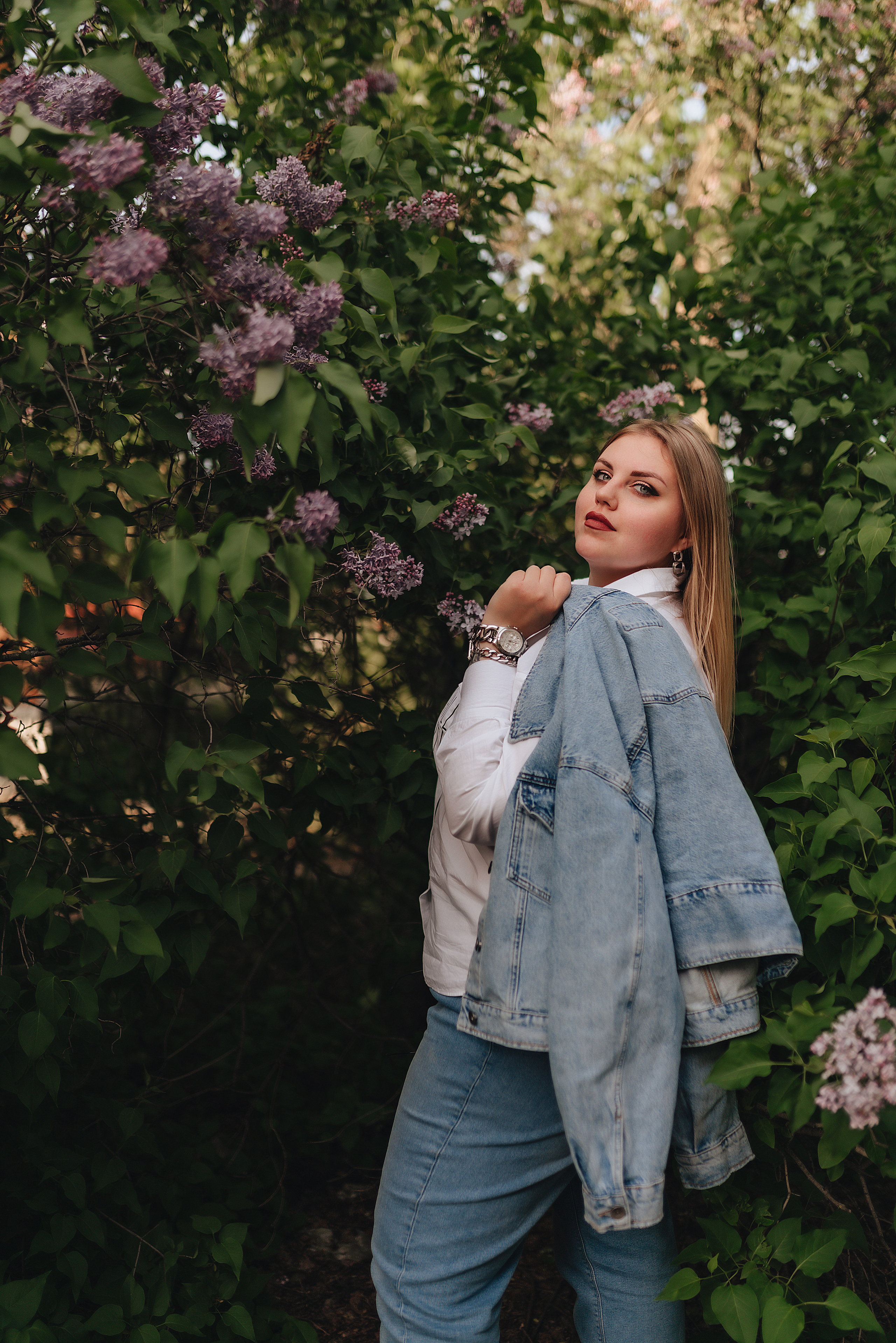 Александра | Съёмка в сирени. Фотограф Карина Шмулёва. Воронеж и область