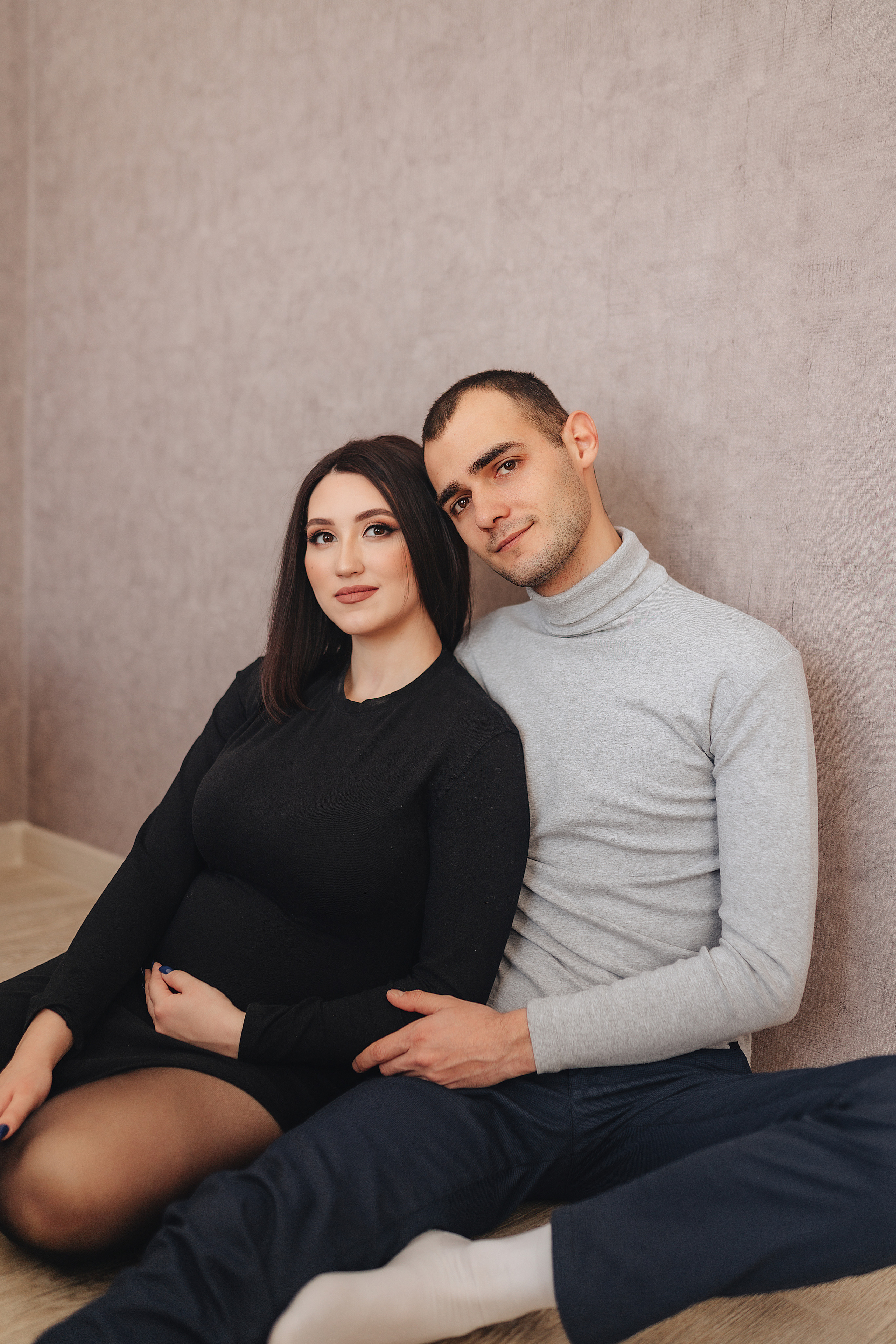 Анна и Павел | Съёмка беременности в отеле Панорама. Фотограф Карина Шмулёва. Воронеж и область