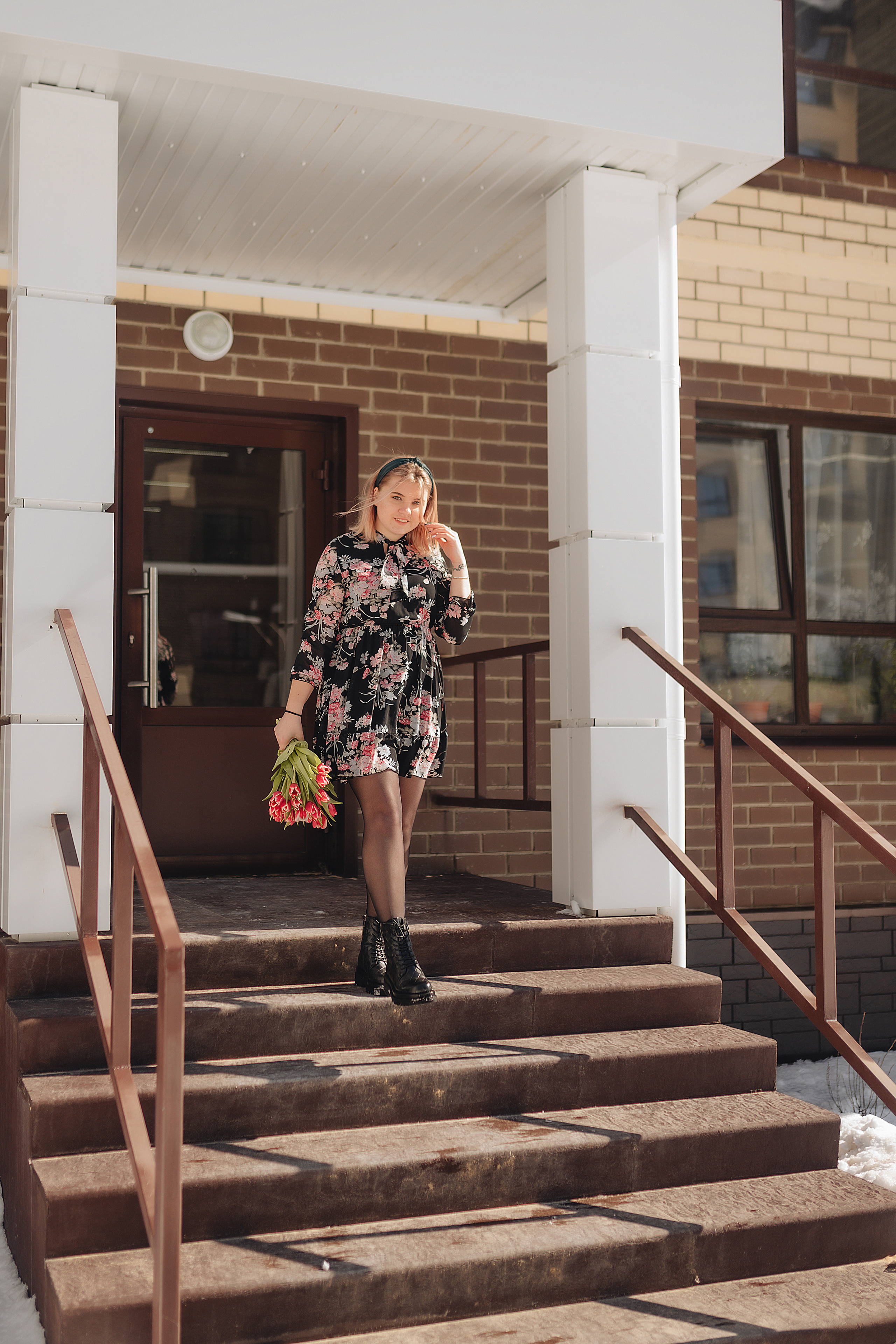 Наталья | Прогулка с тюльпанами. Фотограф Карина Шмулёва. Воронеж и область