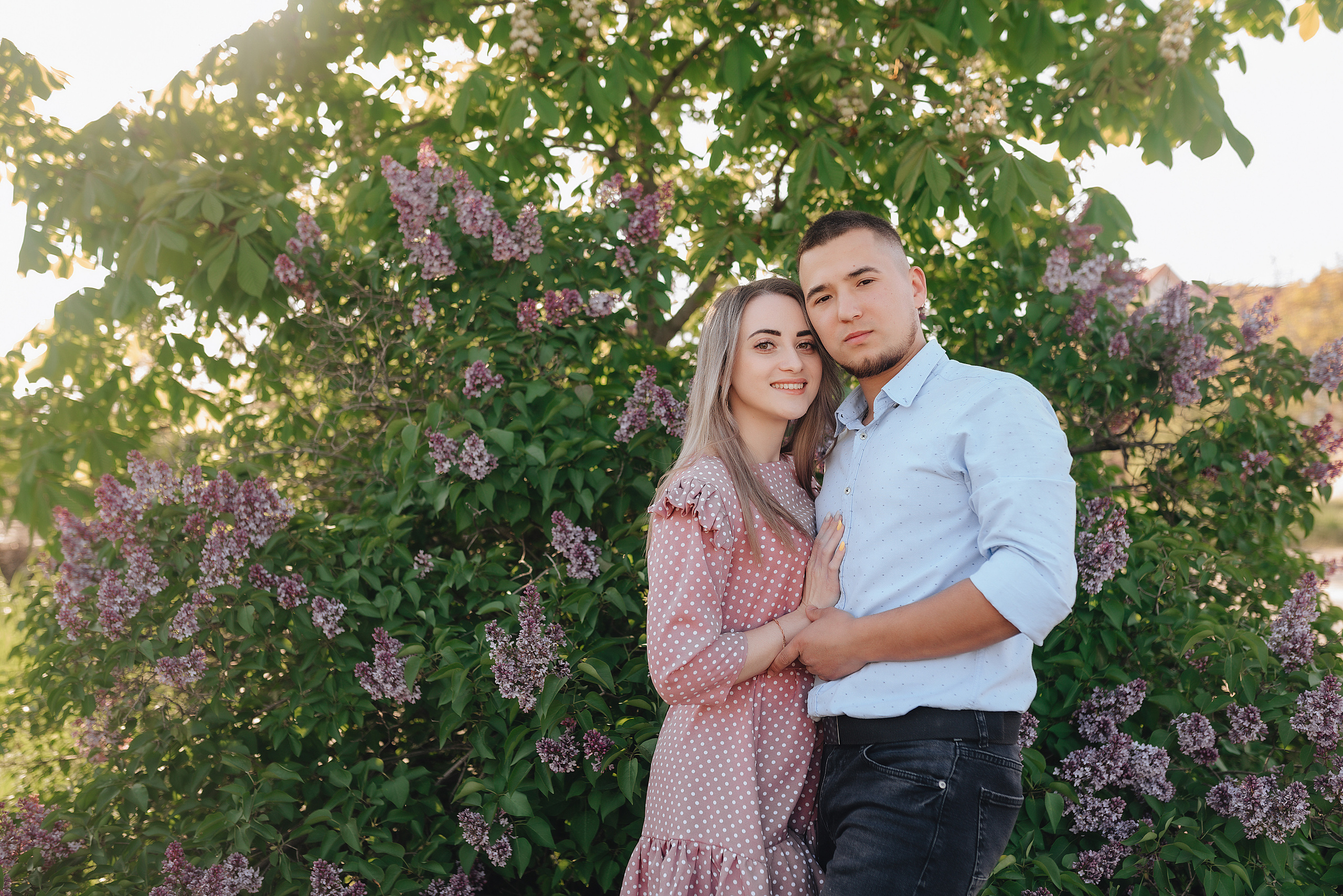 Алёна и Николай | Фото-день в сирени. Фотограф Карина Шмулёва. Воронеж и область